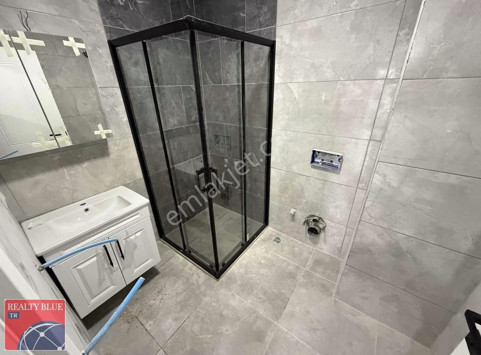Sarıgazi Mh. Şehir Hst. Dibinde Kap Otoparklı 2+1 Ön Cephe Daire - Görsel 3