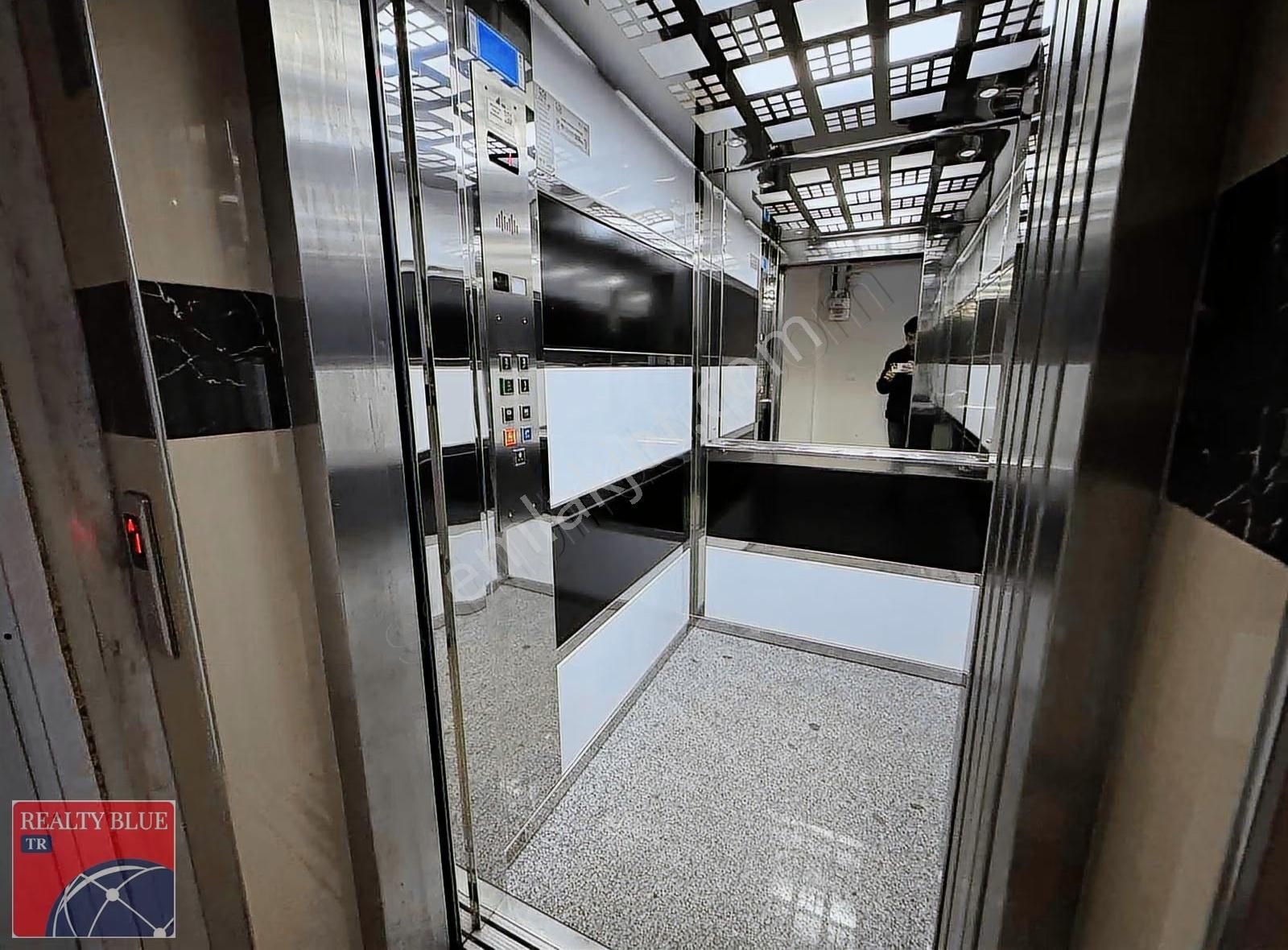 Sultanbeyli Necip Fazıl'da İskanlı Kiralık 2+1 Arakat Daire - Görsel 14