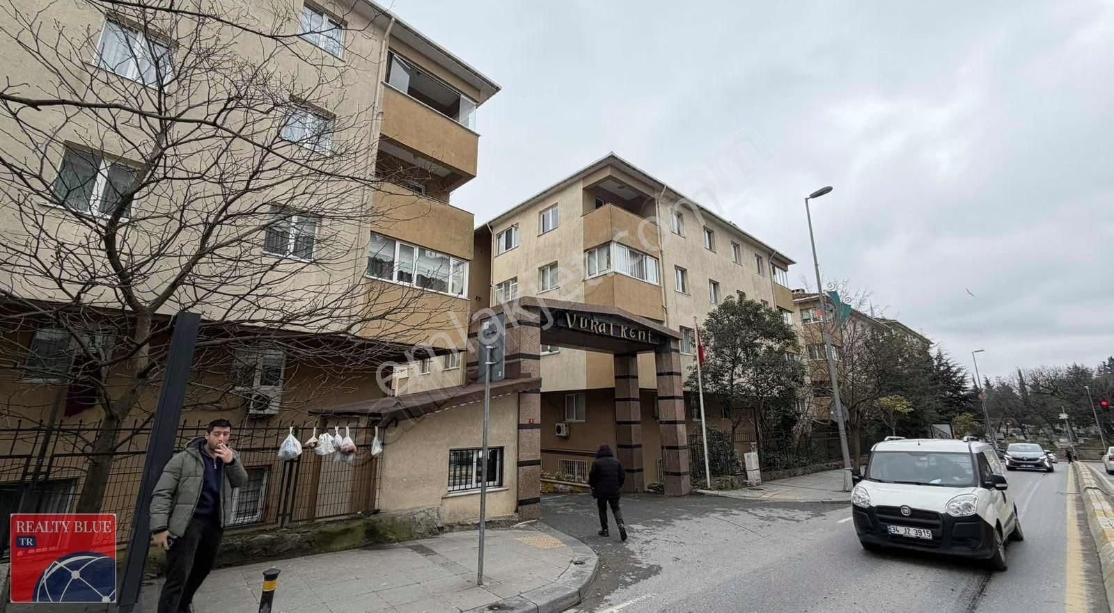 Vural Kent Sitesinde 3+1 Net 95m2 Çift Balkonlu Ara Kat Daire