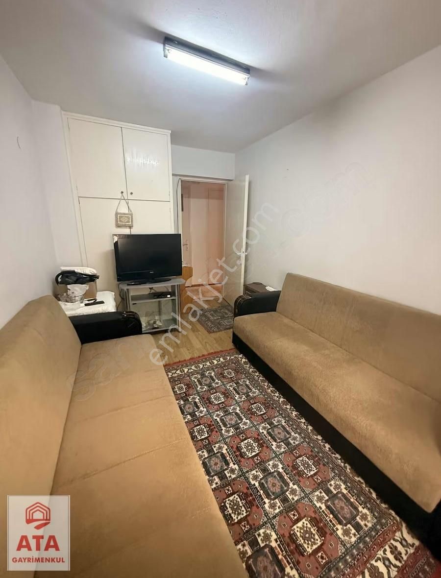 Karşıyaka Lisesi Karşısı Merkezi Konumda Geniş 3+1 - Görsel 19