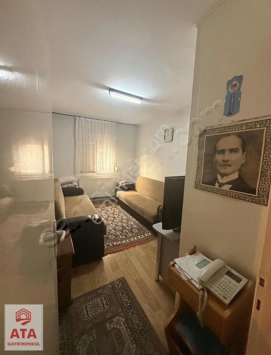 Karşıyaka Lisesi Karşısı Merkezi Konumda Geniş 3+1 - Görsel 20