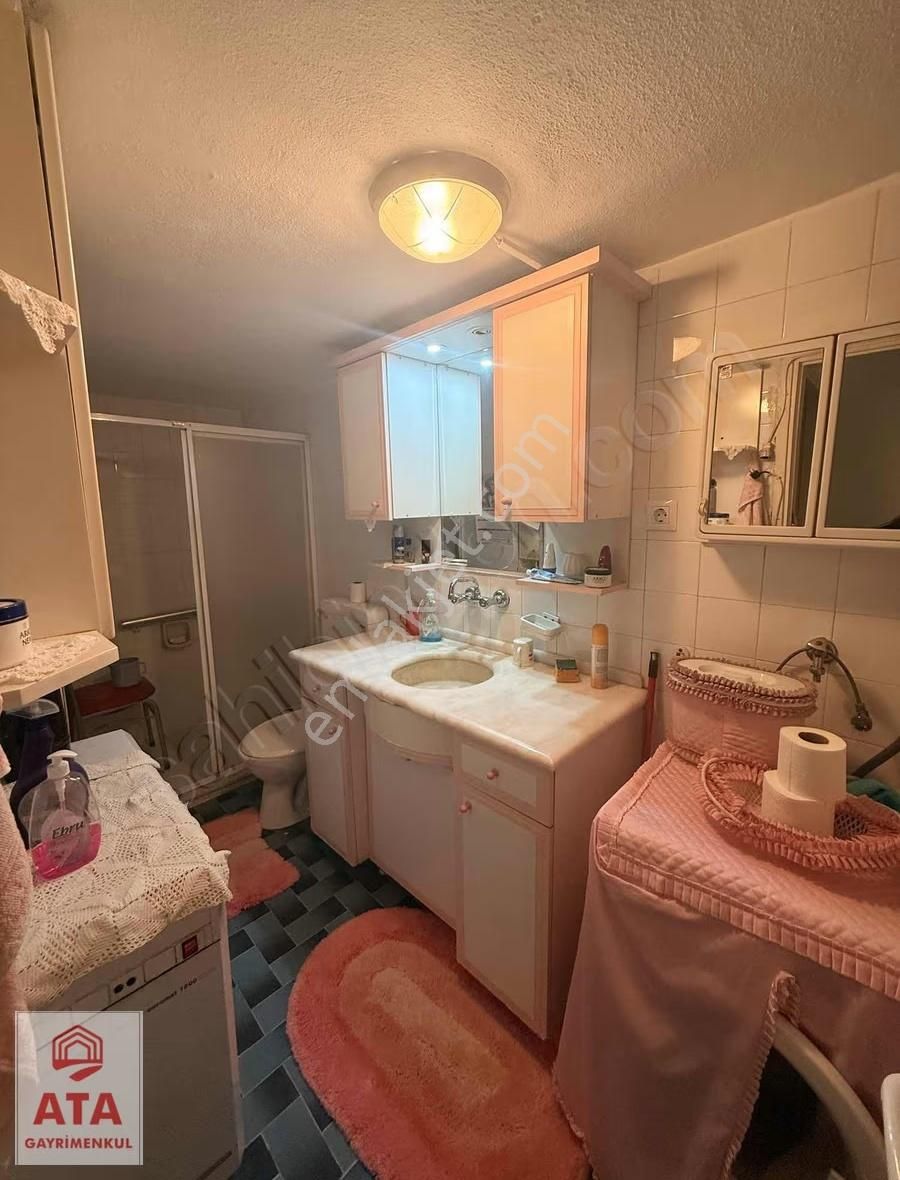 Karşıyaka Lisesi Karşısı Merkezi Konumda Geniş 3+1 - Görsel 5