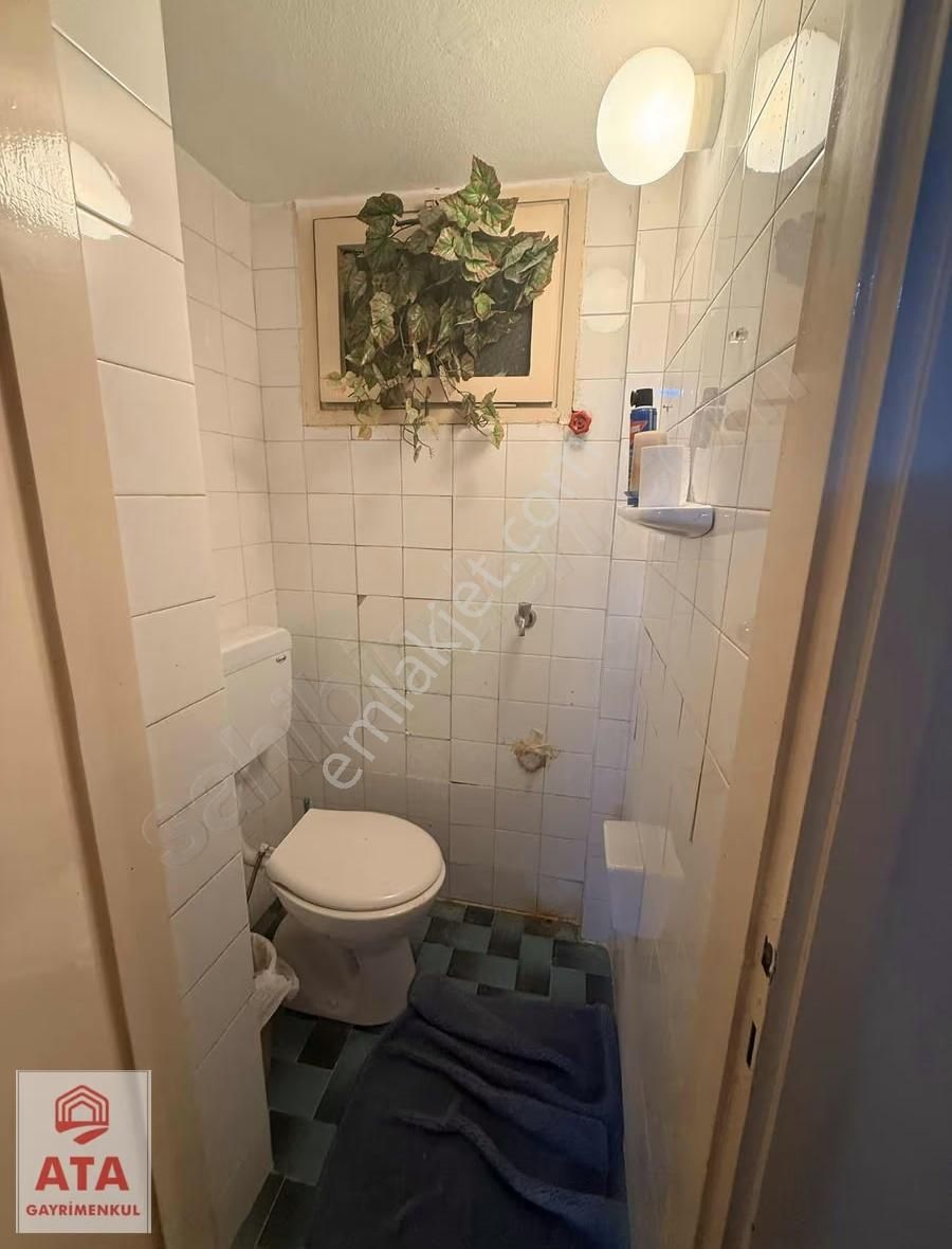 Karşıyaka Lisesi Karşısı Merkezi Konumda Geniş 3+1 - Görsel 21