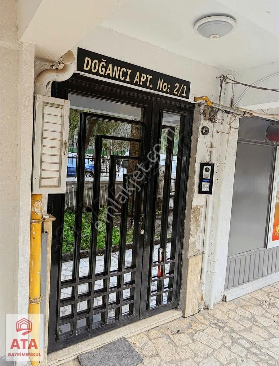 Karşıyaka Lisesi Karşısı Merkezi Konumda Geniş 3+1 - Görsel 6