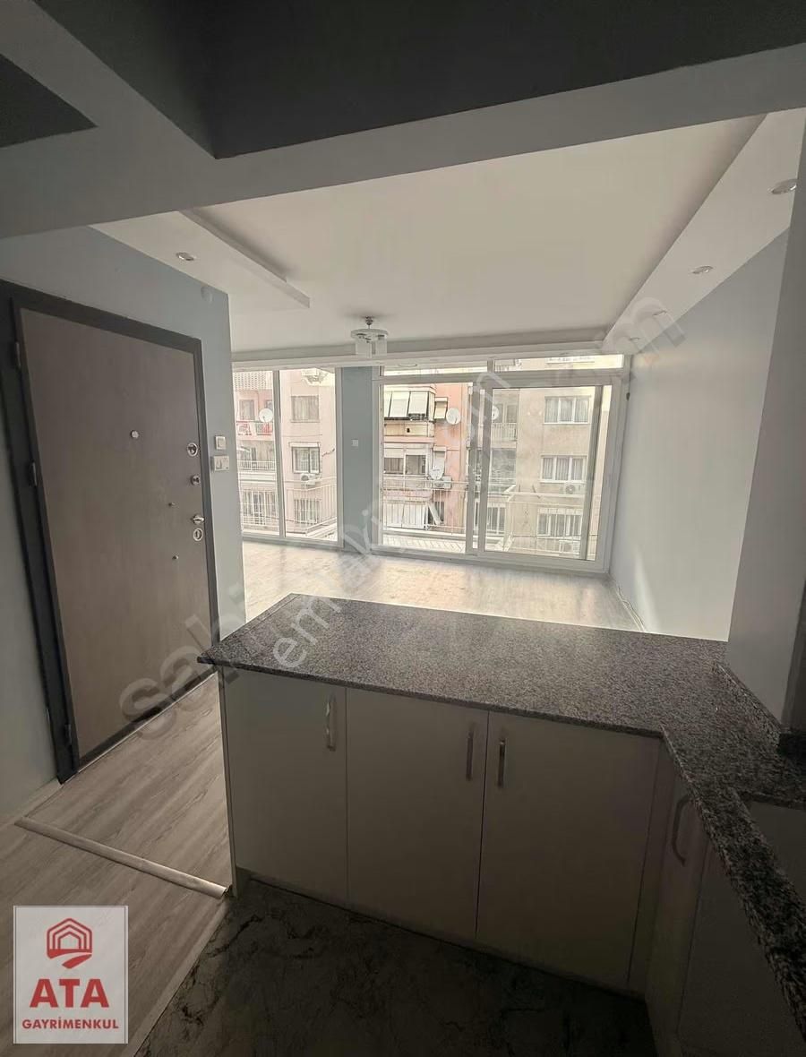 Bahçelıevler'de Genış 2 + 1 Full Yenılenmış Tadılatlı Daıre - Görsel 9
