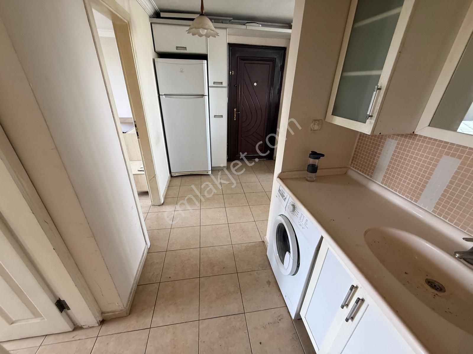 Kuşadası Otagar Arkası Asansörlü Çift Cephe Ferah 2+1 Daire - Görsel 21