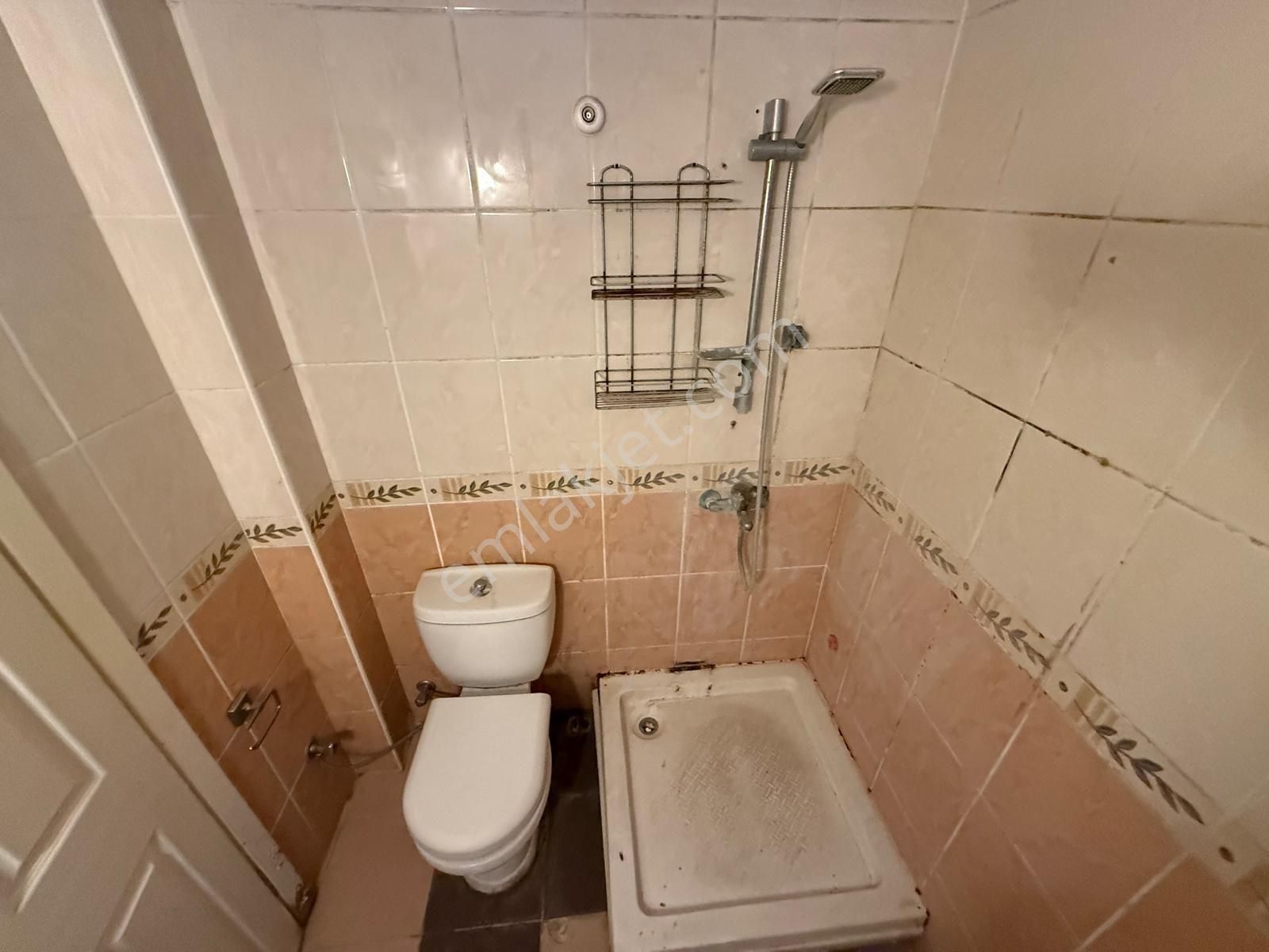 Kuşadası Otagar Arkası Asansörlü Çift Cephe Ferah 2+1 Daire - Görsel 20