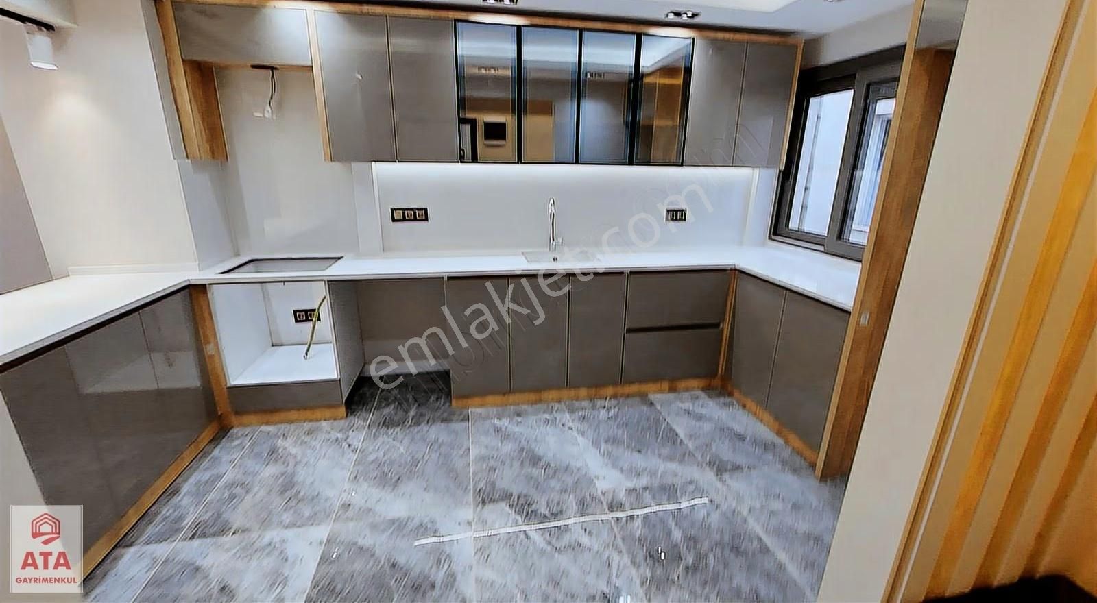 Göztepede 3+1,135m,dogalgazlı,full Tadilatlı,metroya 5 Dakika - Görsel 2