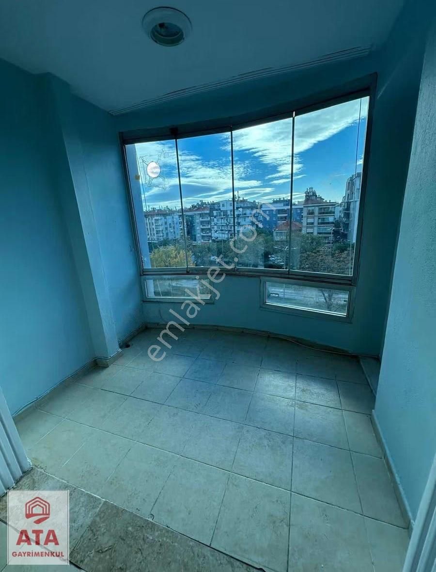 Gaziemir Önder Caddesinde Kiralık 2+1 Asansörlü Daire - Görsel 11