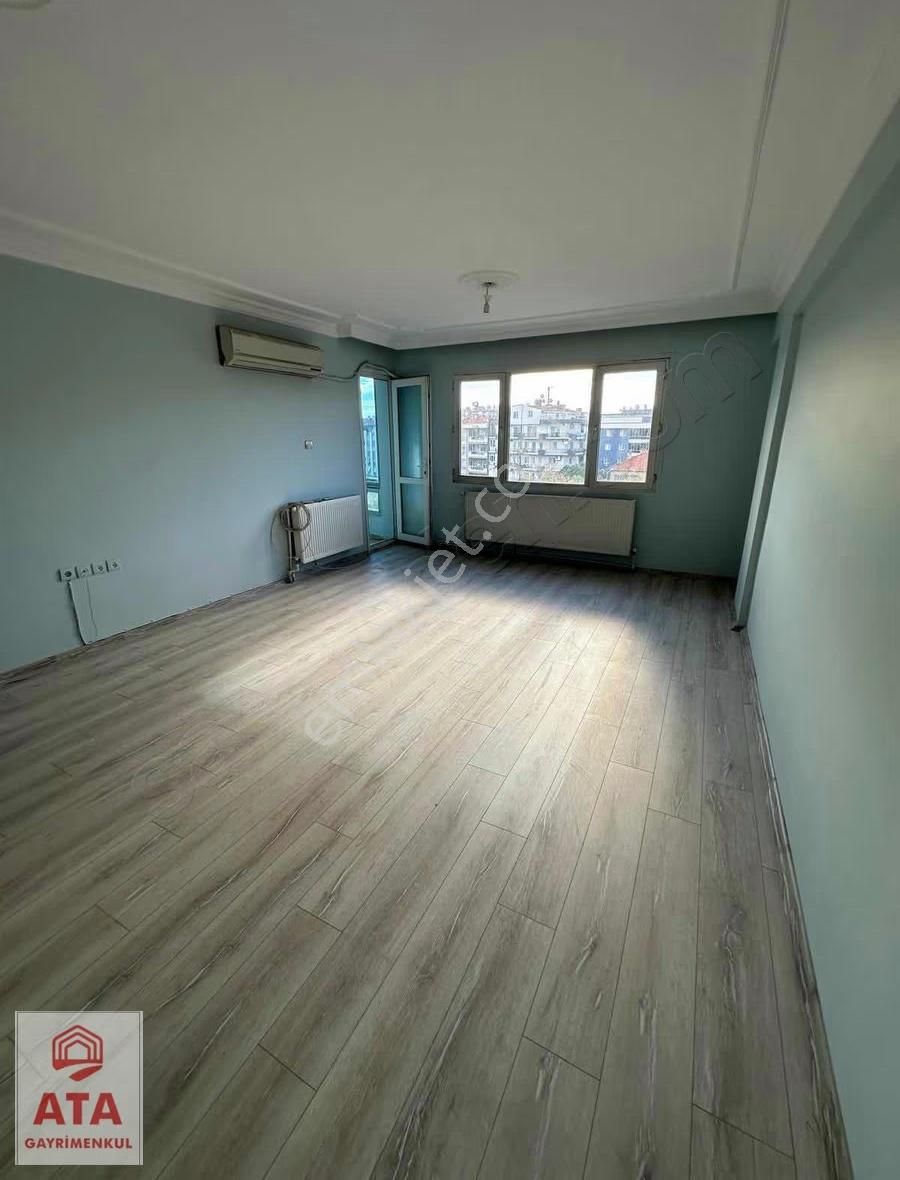 Gaziemir Önder Caddesinde Kiralık 2+1 Asansörlü Daire - Görsel 15