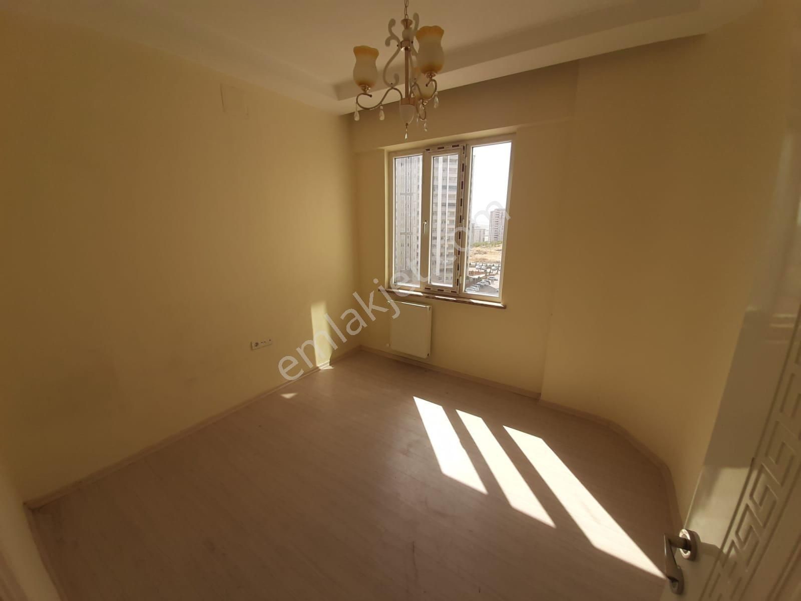 Nuray Gayrimenkulden Abdulhamithanda Satılık 2+1 - Görsel 2