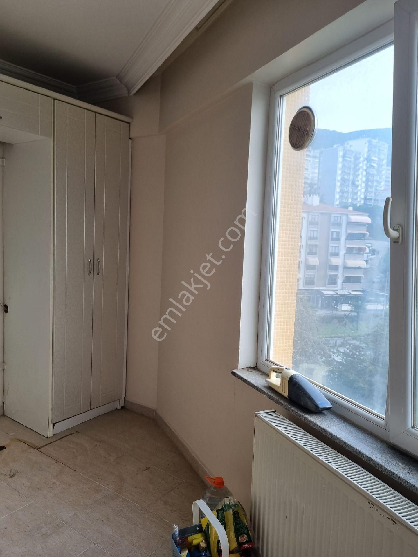 Cumhuriyet Mahallesinde Deniz Manzaralı 3+1 Satılık Daire - Görsel 13