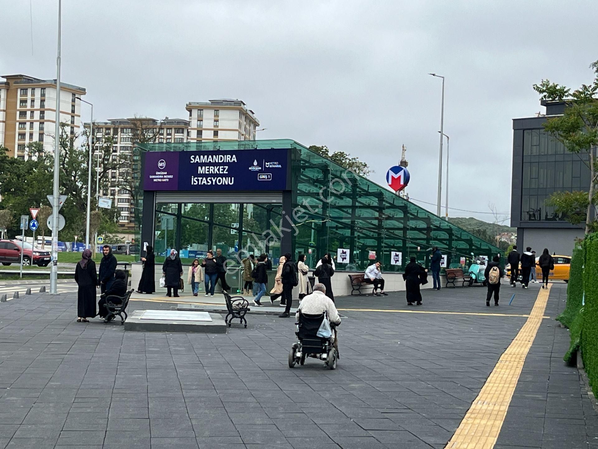 Metroya Ve Merkeze 3 Dakika Yürüme 4.kat Asansörlü 1+1 Lüksdaire - Görsel 12