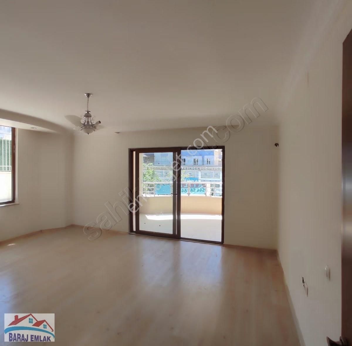 Baraj Emlak Tan Dükkanların Üstü Teraslı Kiralık Tekli Daire - Görsel 22