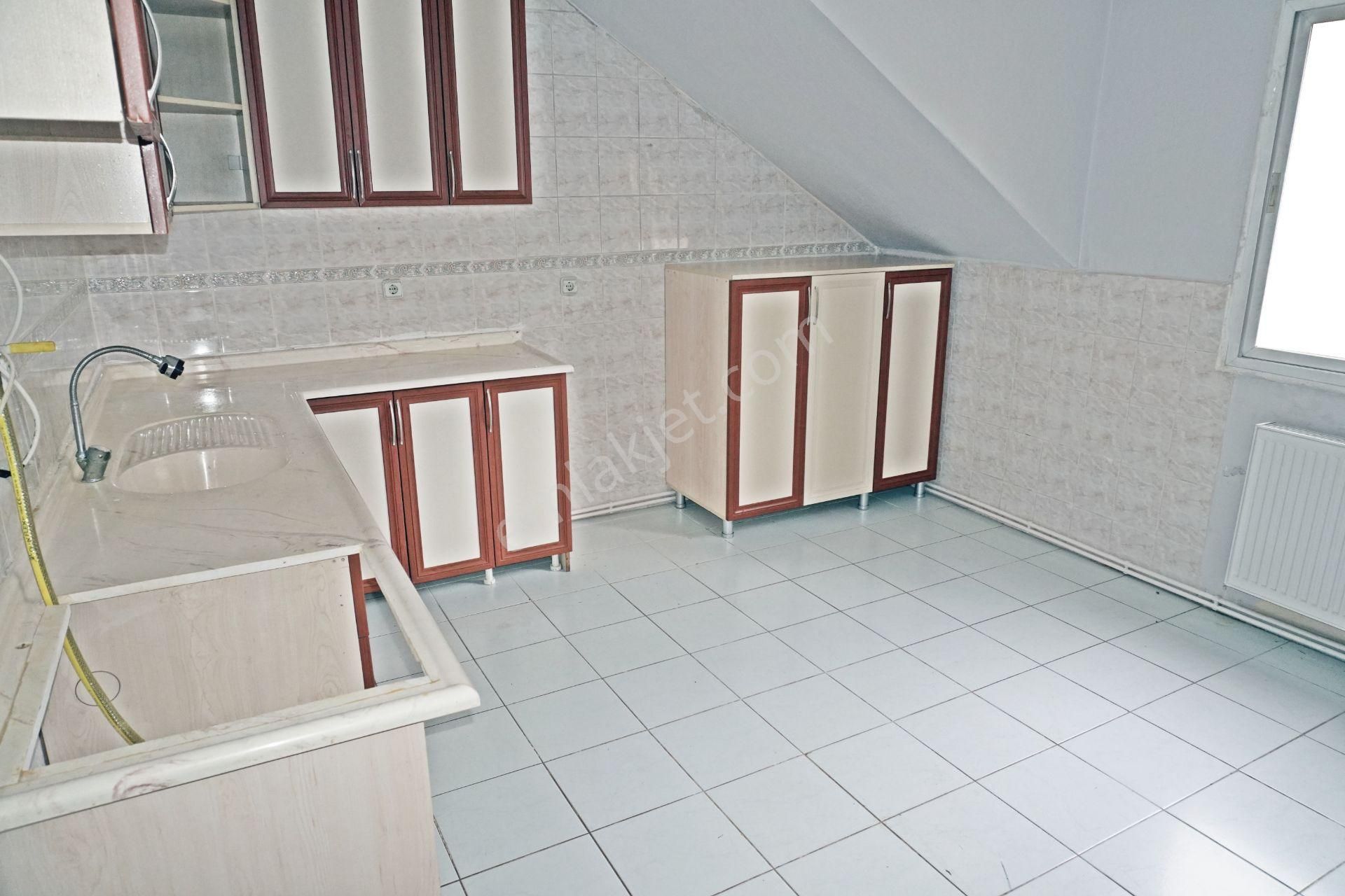 Şirintepede Kiralık 2+1 Doğalgaz Kombili+balkonlu Çiğli Serkan - Görsel 2