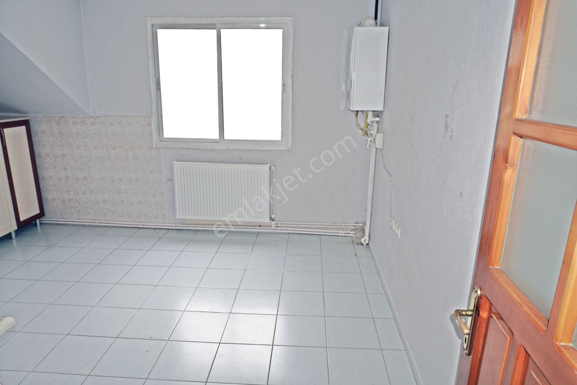 Şirintepede Kiralık 2+1 Doğalgaz Kombili+balkonlu Çiğli Serkan - Görsel 8