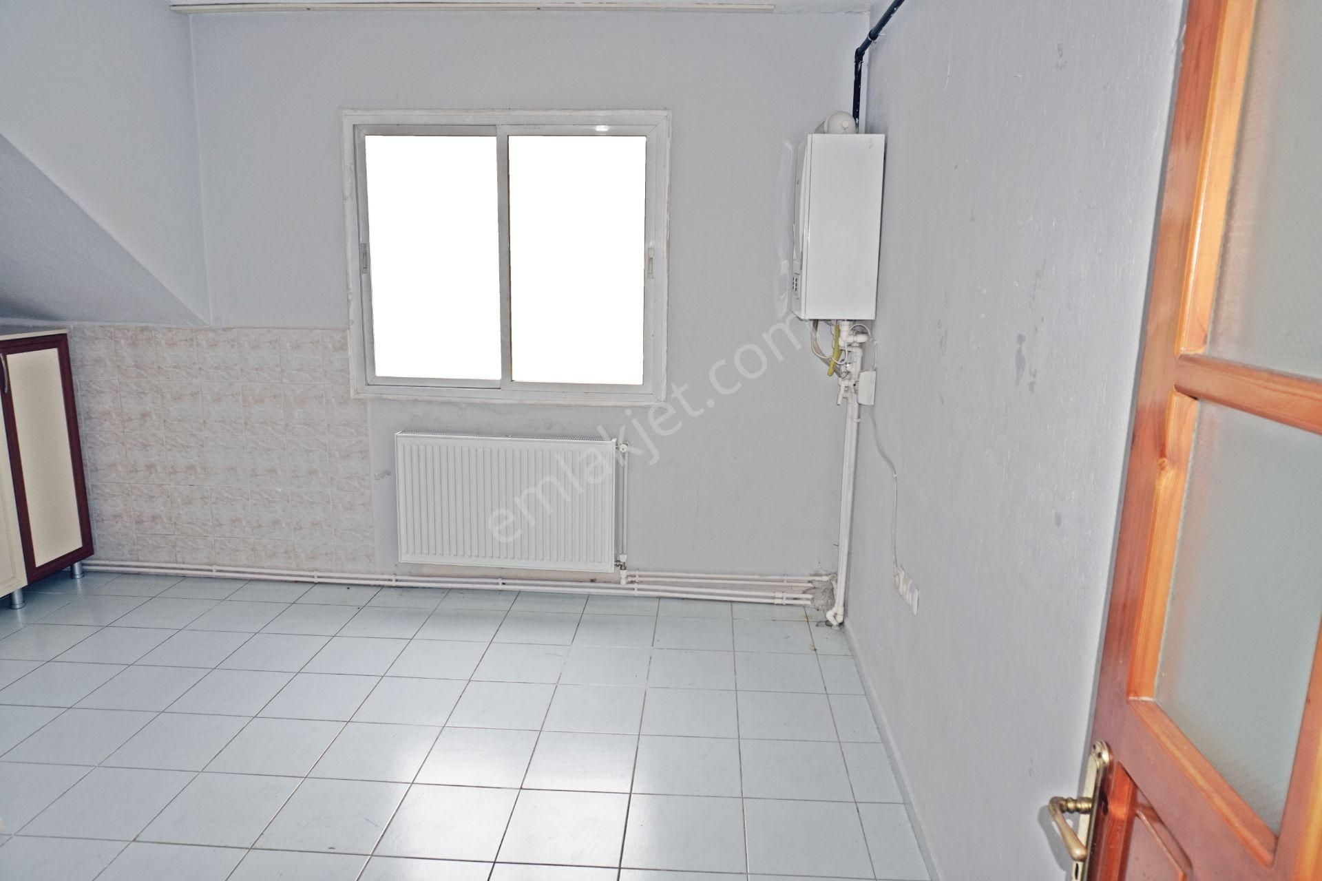 Şirintepede Kiralık 2+1 Doğalgaz Kombili+balkonlu Çiğli Serkan - Görsel 7