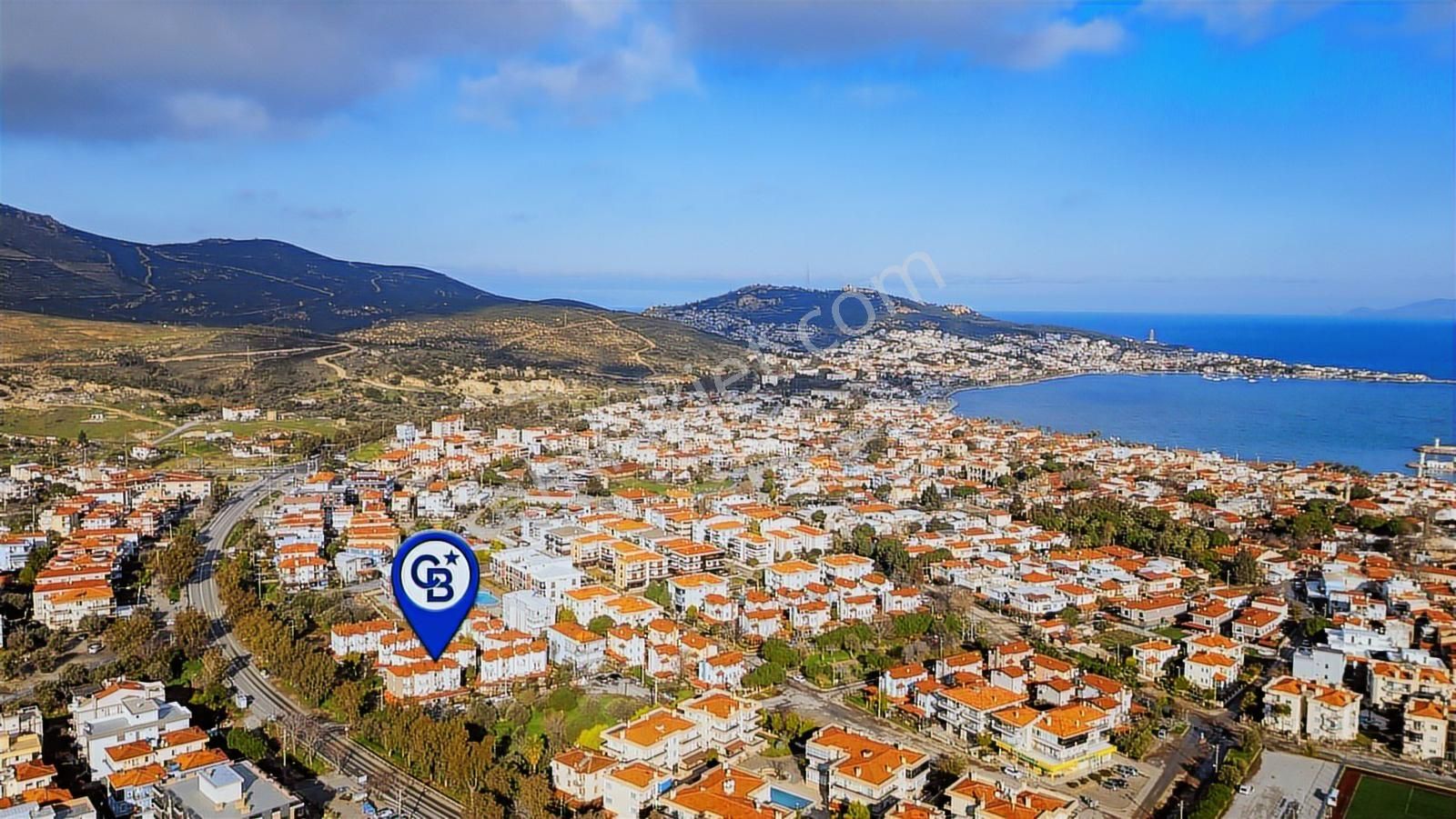 Yenifoça Merkezi Konumda Satılık 3+1 Tripleks Villa - Görsel 29