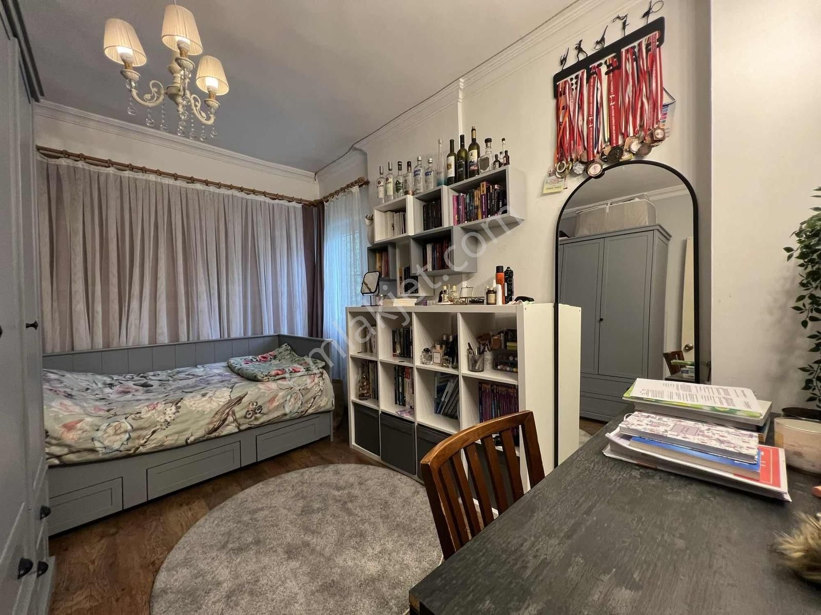 Çengelköy Ata-2 Sitesinde Bakımlı 350 M2 Triplex Tekli Villa - Görsel 18