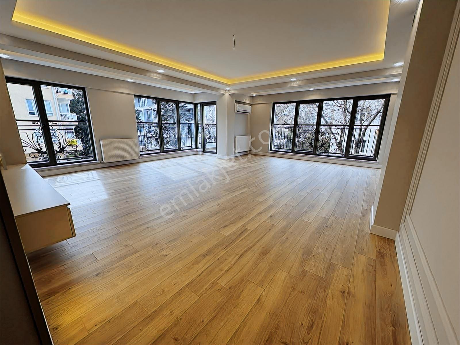 Kuttaş'tan Bahçeli'de Tek!! 4+1 Ara Katta Ultra Lüks Satılık