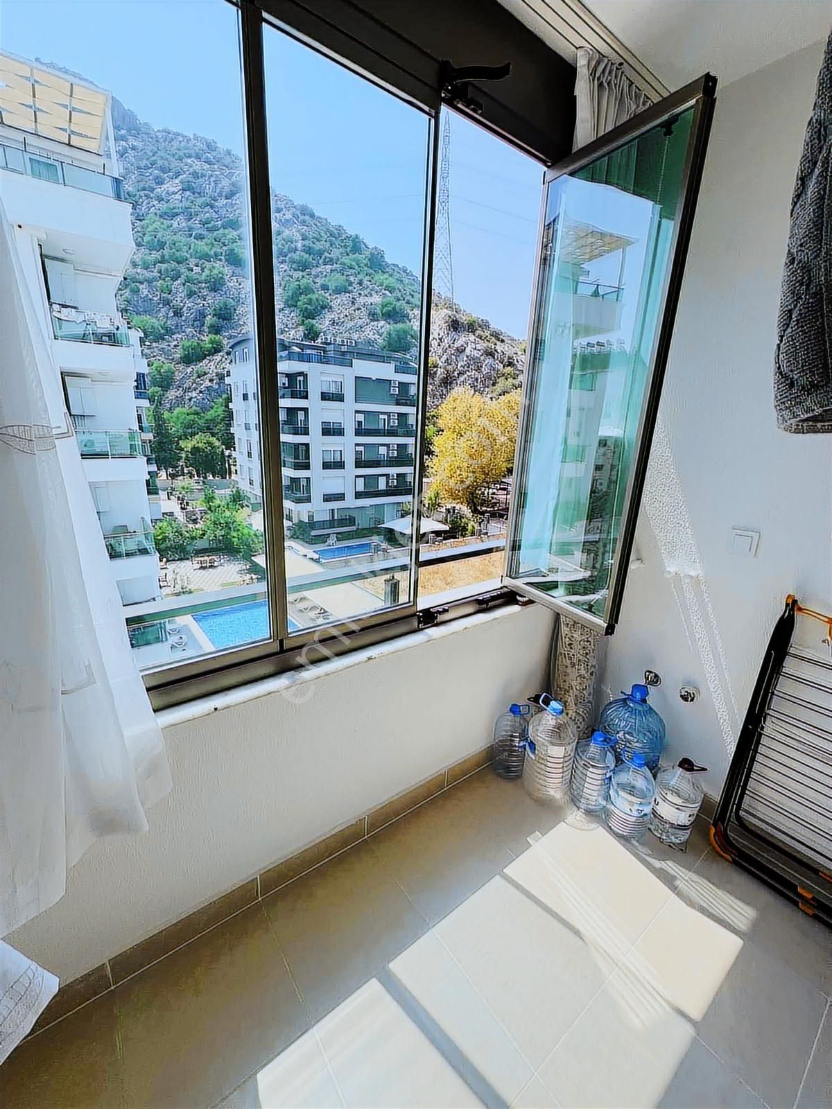 Antalya Konyaaltı Çok İyi Lokasyonda Yeni Bina Katta - Görsel 14