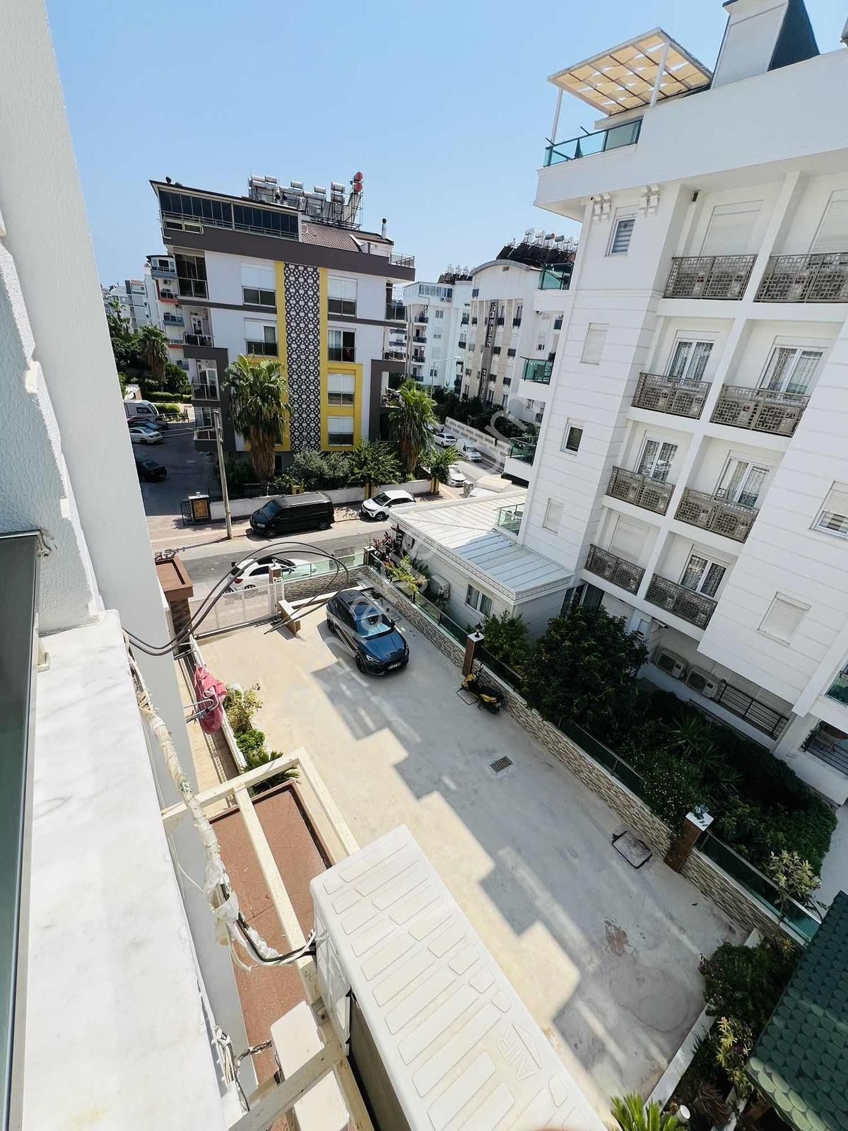 Antalya Konyaaltı Çok İyi Lokasyonda Yeni Bina Katta - Görsel 18