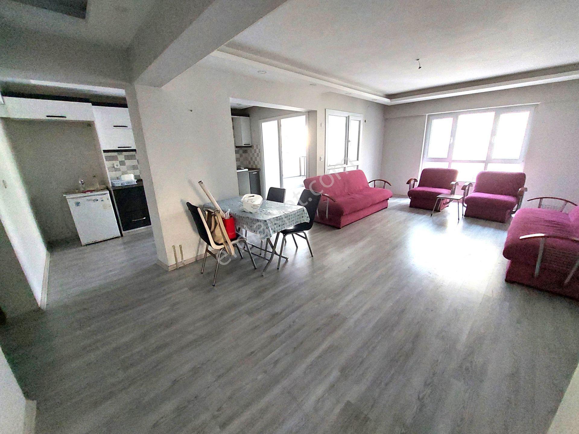 Kuşadası Merkez Değirmendere Mah Avm Ye Yakın 2+1 Kiralık Daire - Görsel 3