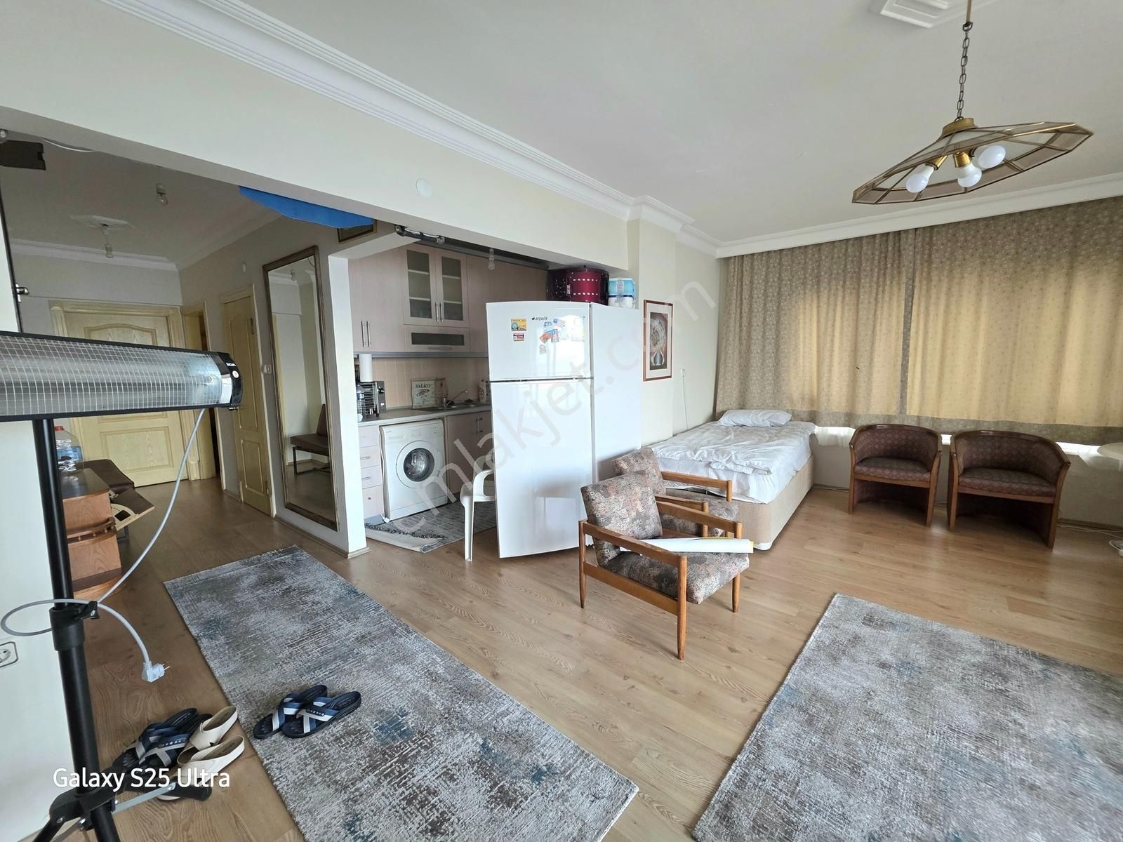 Çınarcık Merkezde Satılık Denize Sıfır 2+1 Eşyalı Daire - Görsel 5