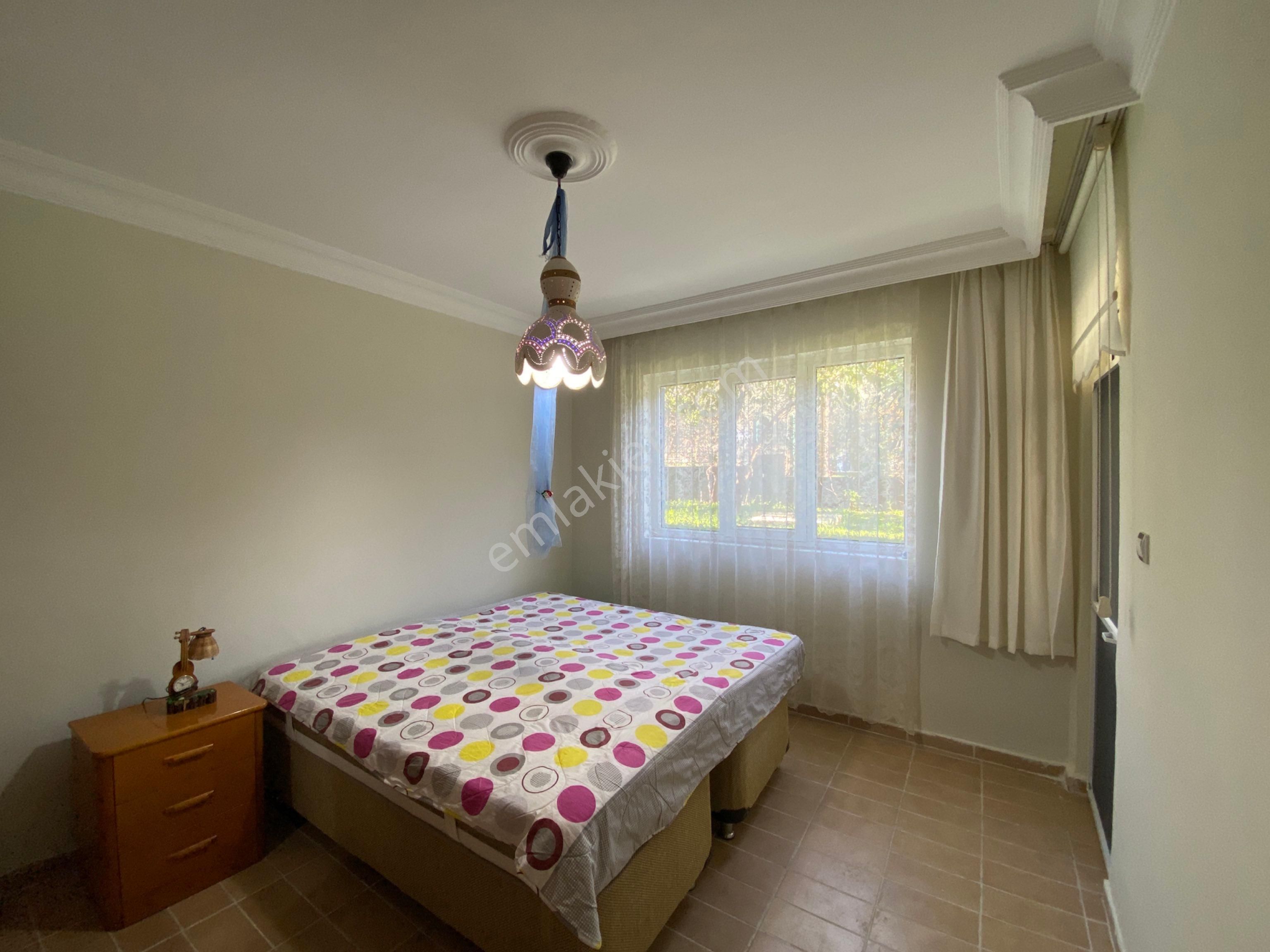 Altınoluk’ta Denize 50 M. Havuzlu Sitede Satılık 2+1 Daire - Görsel 24