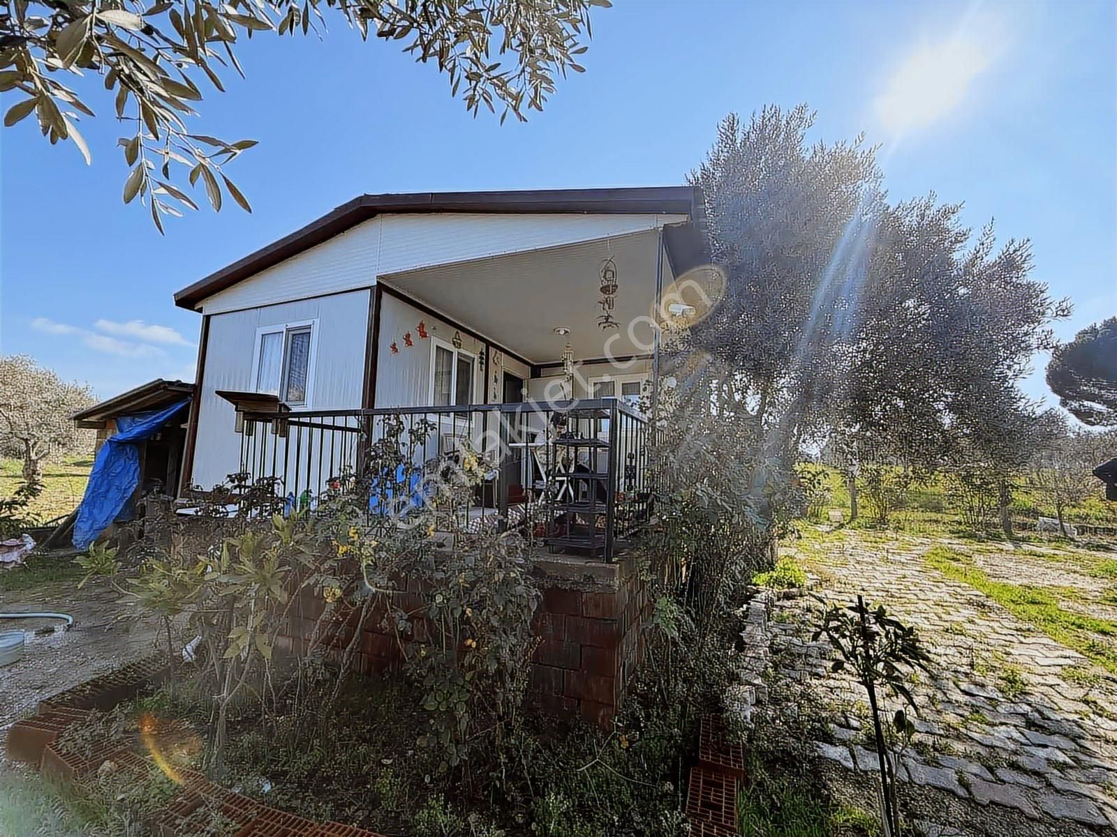 Novas'tan Torbalı Dirmil'de Satılık İçinde Ev Olan Bahçe