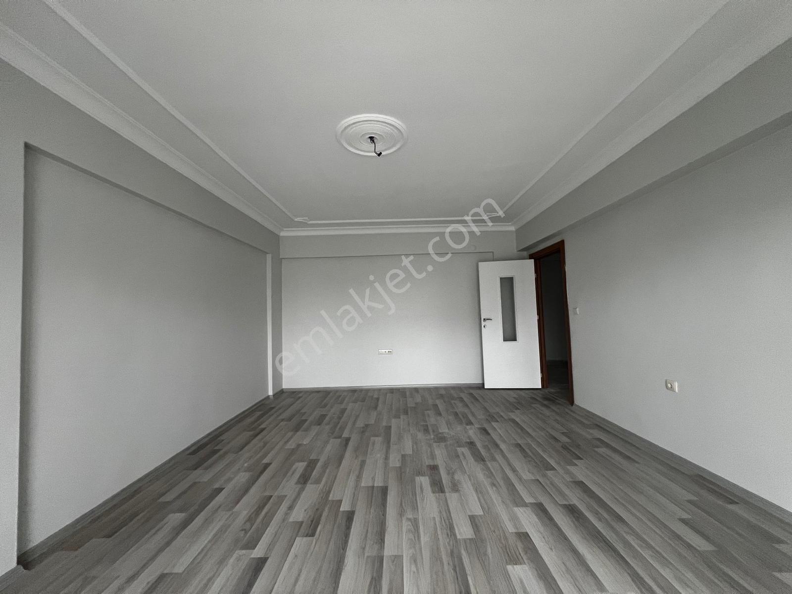 Keçiörende İskanlı Botanıkhaftanın Fırsatı Sıfır 3+1 Kök Tapu Ön Cephe Kombili- - Görsel 3