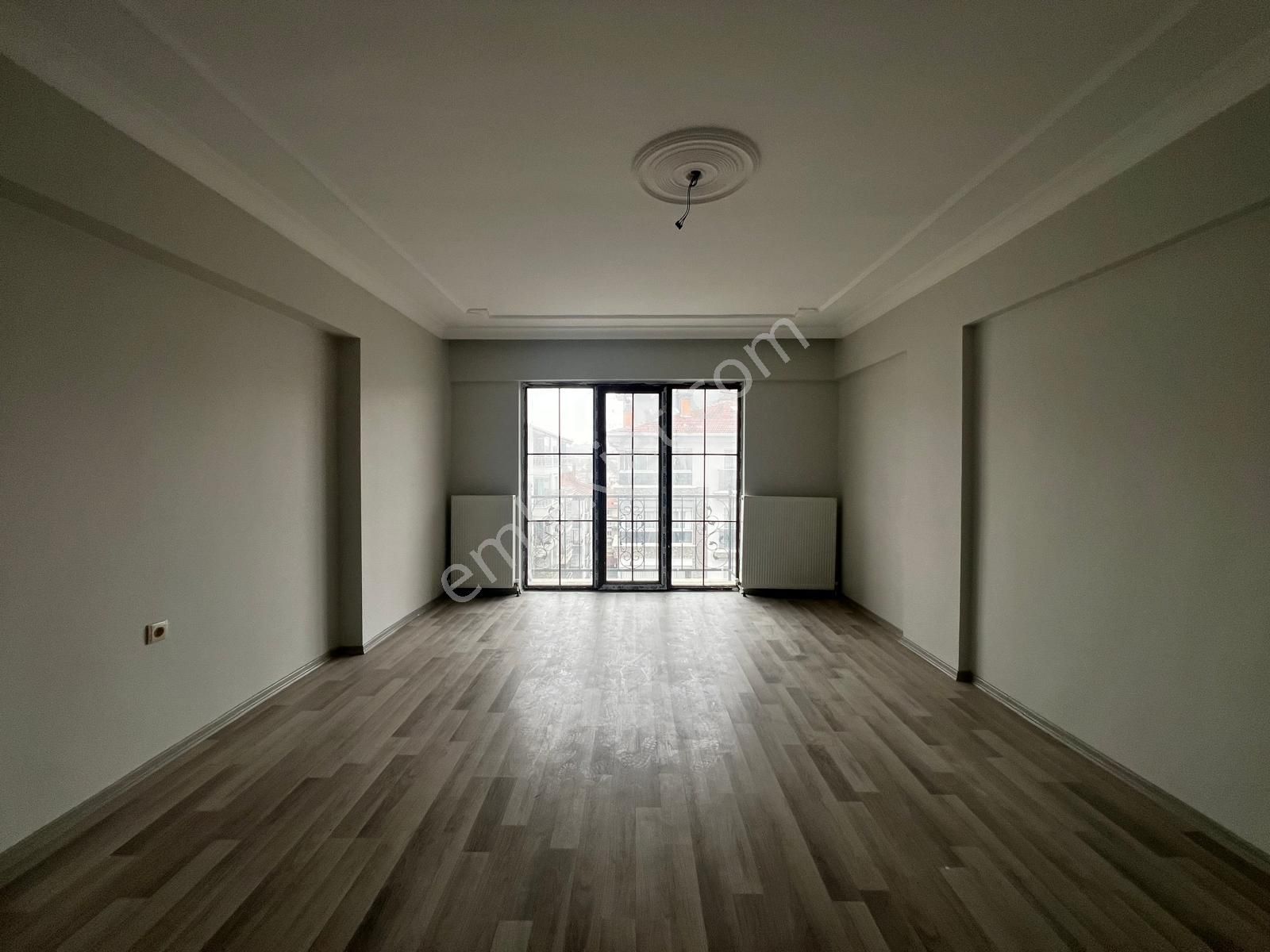 Keçiörende İskanlı Botanıkhaftanın Fırsatı Sıfır 3+1 Kök Tapu Ön Cephe Kombili-