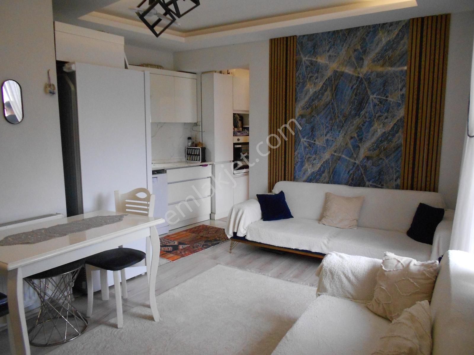 Buca Akıncılar Mahallesi 'nde Satılık 2+1 Genç Daire - Görsel 5