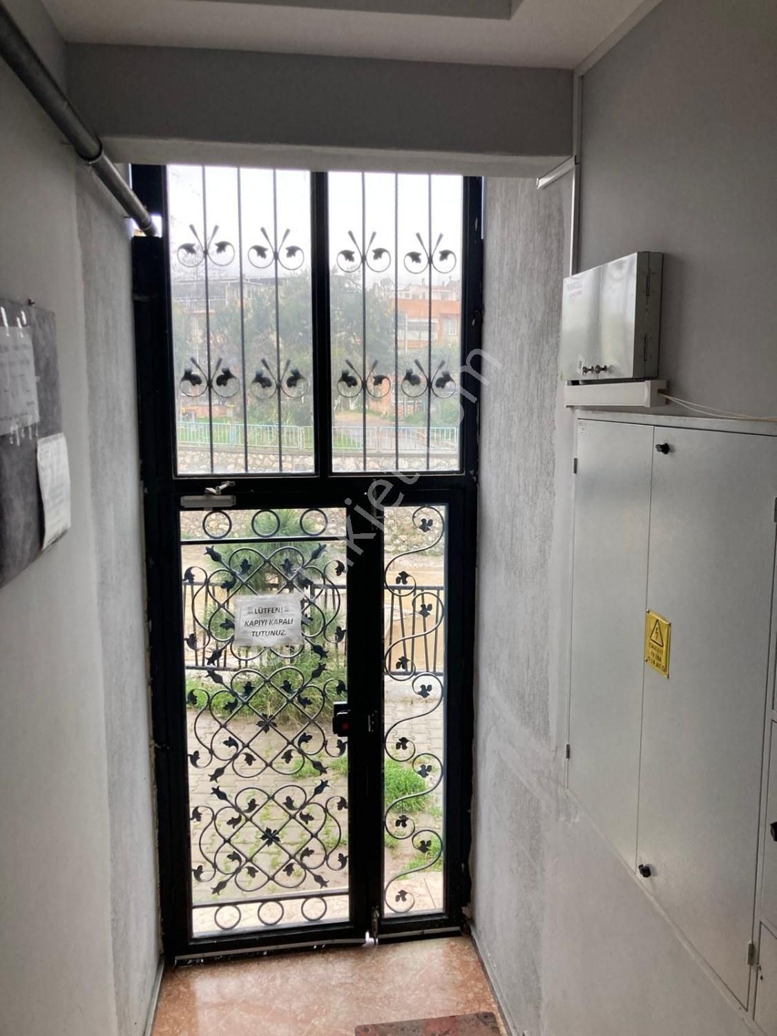 Buca Akıncılar Mahallesi 'nde Satılık 2+1 Genç Daire - Görsel 15