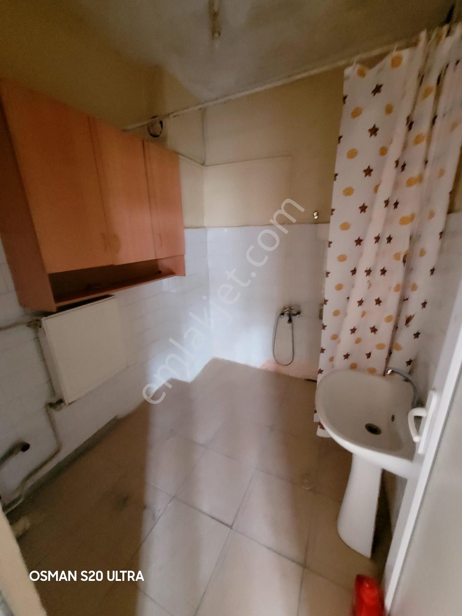 Cumhuriyet'te Cadde Ve Cami Cepheli Güney Doğu Batı﻿ 3+1 Bakımlı - Görsel 10