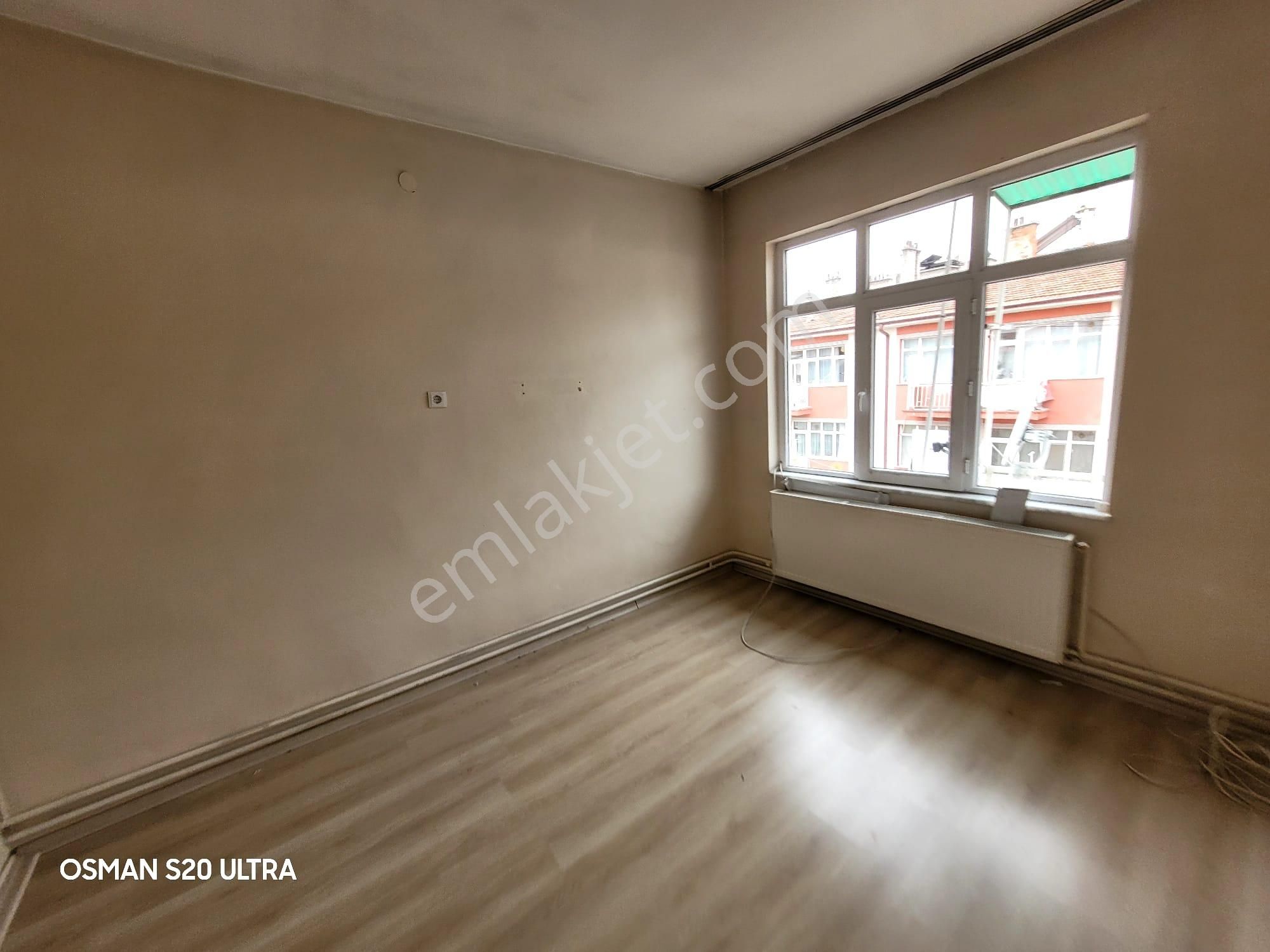 Cumhuriyet'te Cadde Ve Cami Cepheli Güney Doğu Batı﻿ 3+1 Bakımlı - Görsel 8