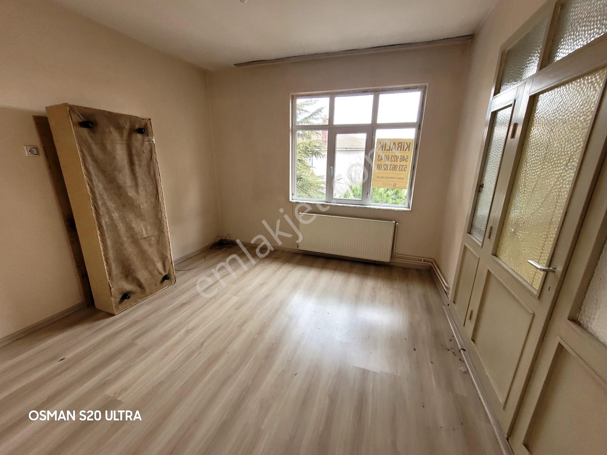 Cumhuriyet'te Cadde Ve Cami Cepheli Güney Doğu Batı﻿ 3+1 Bakımlı - Görsel 20
