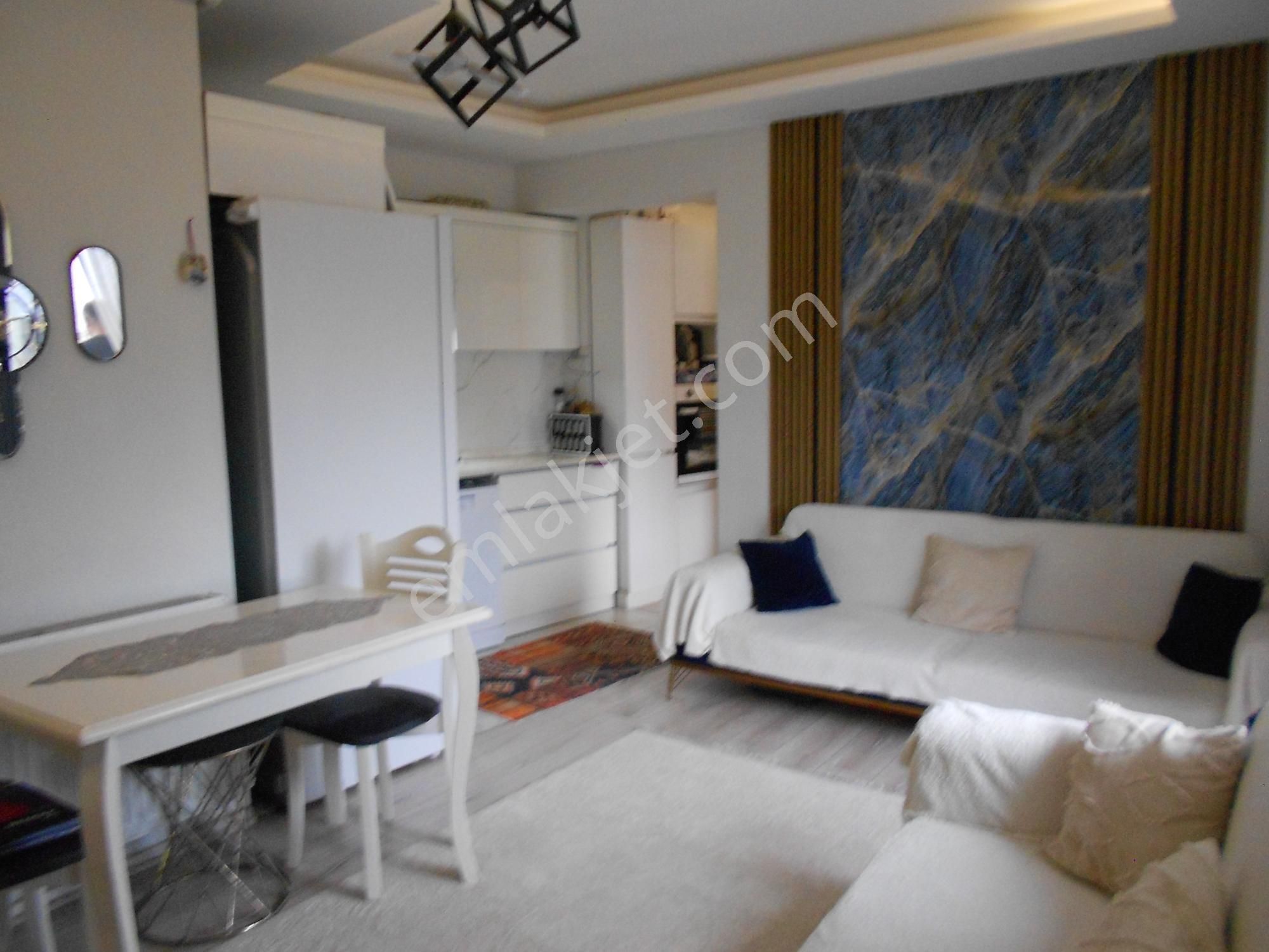 Buca Akıncılar Mahallesi 'nde Satılık 2+1 Genç Daire - Görsel 4