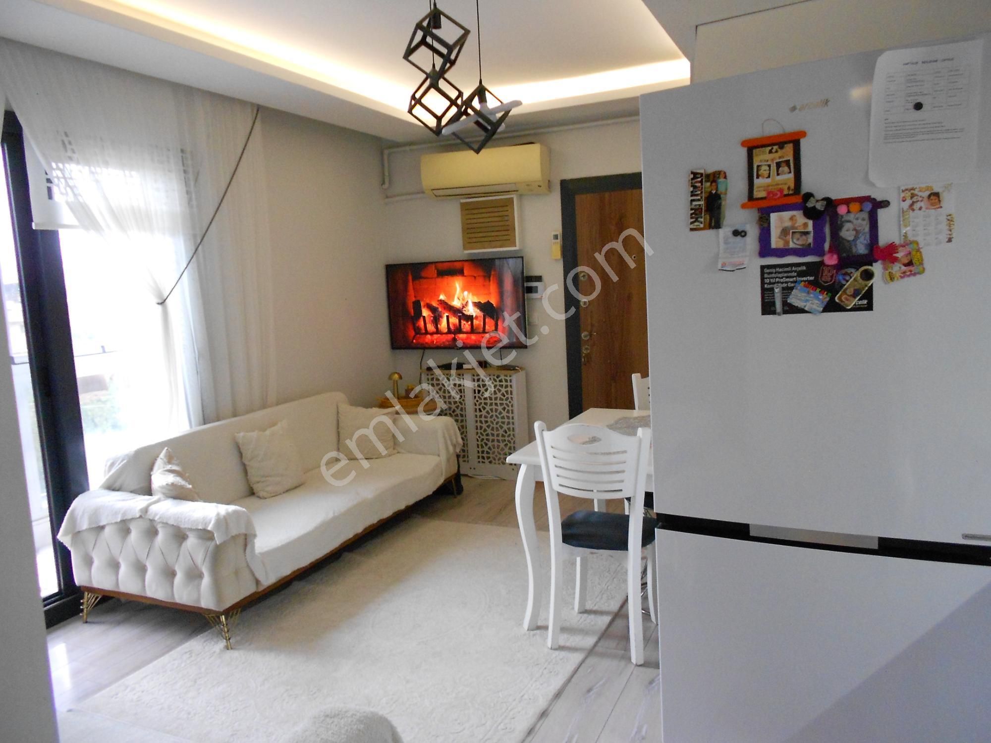 Buca Akıncılar Mahallesi 'nde Satılık 2+1 Genç Daire - Görsel 8