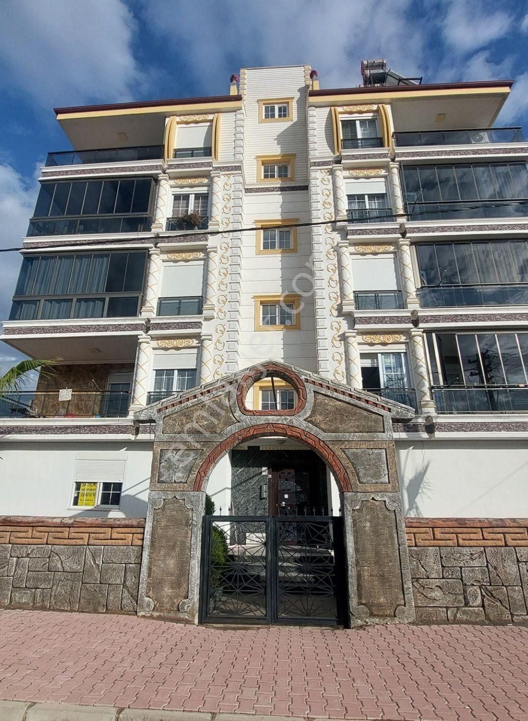 Antalya Kepez Demirelde Masal Park Yanı Tramway 50 Metre Satılık2+1