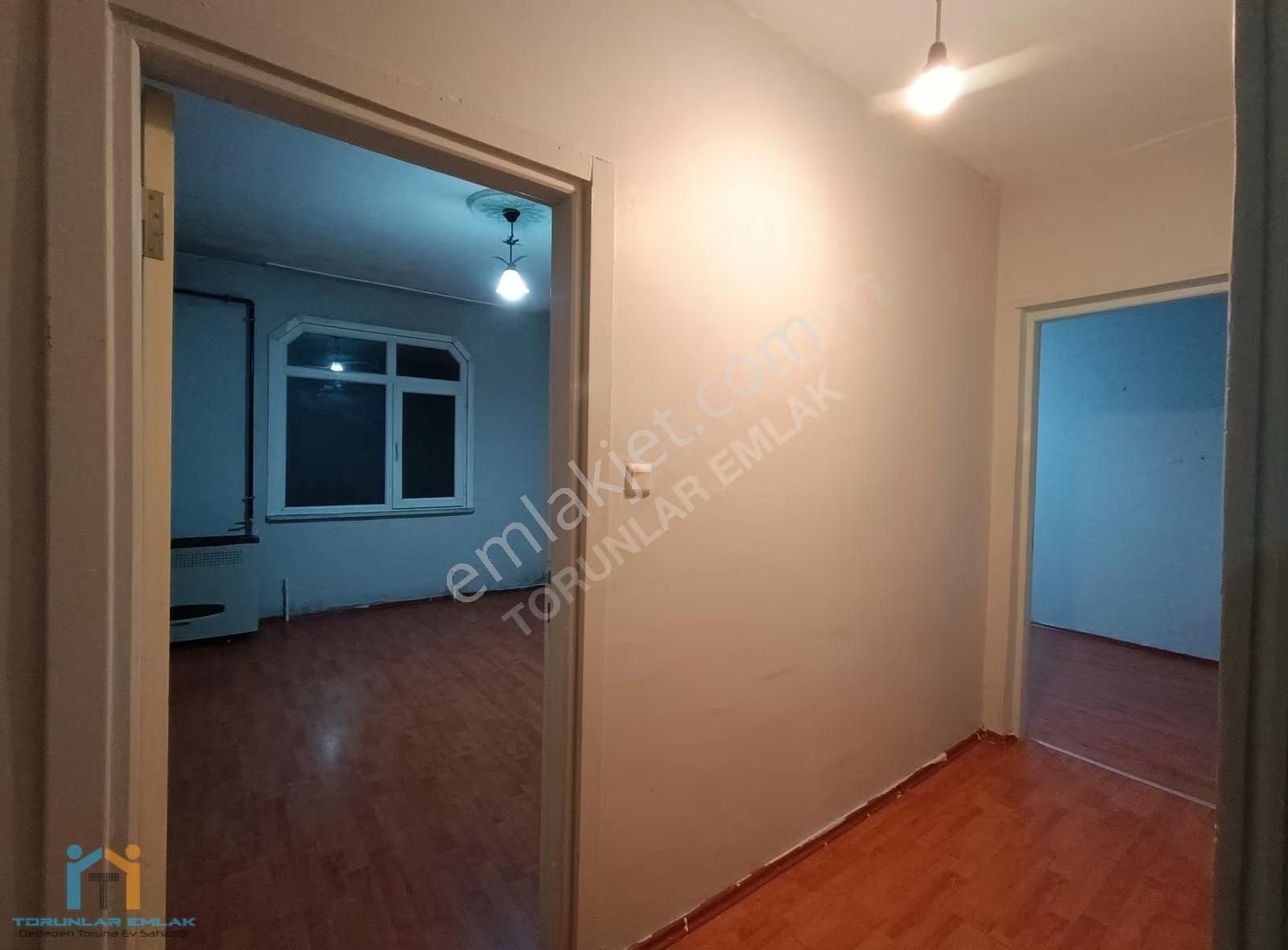 Bağcılar Yeni Mahalle'de Satılık 2+1 Daire (28m² Hisseli) - Görsel 2