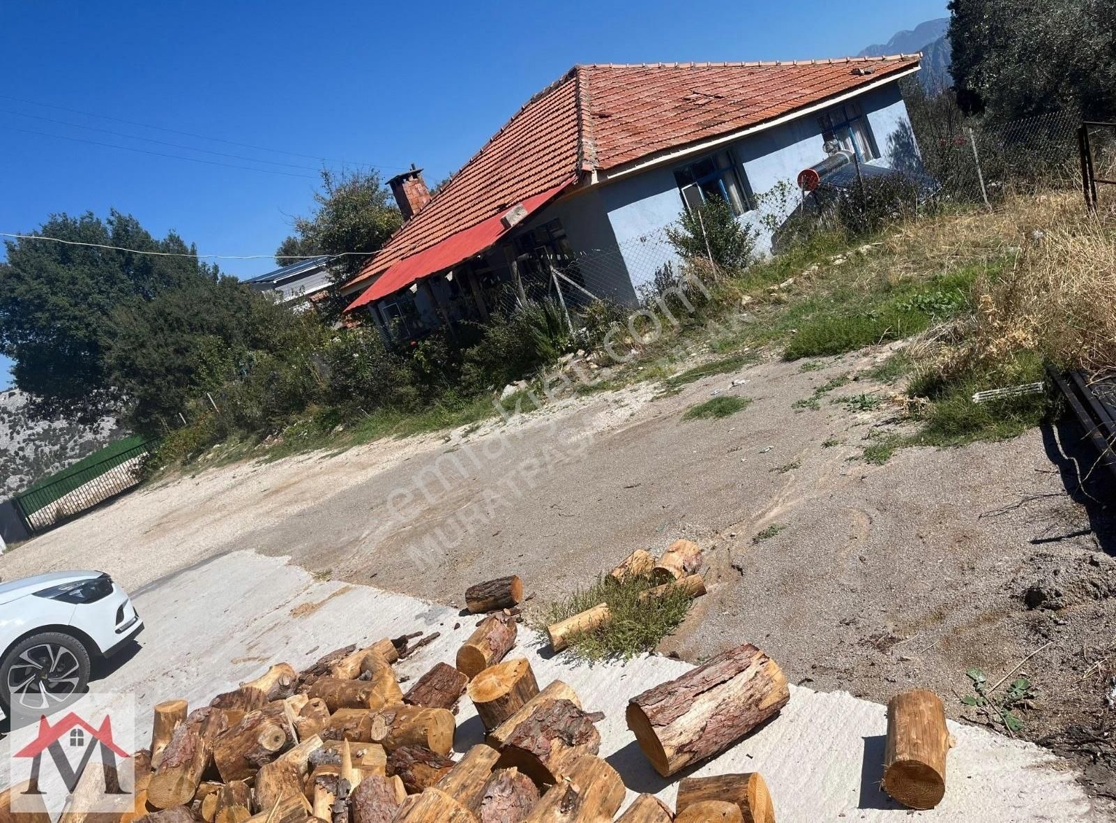 Bucak Kızılsekide İçerisinde 2 Adet Ev Bulunan 4413m2 Tarla - Görsel 10
