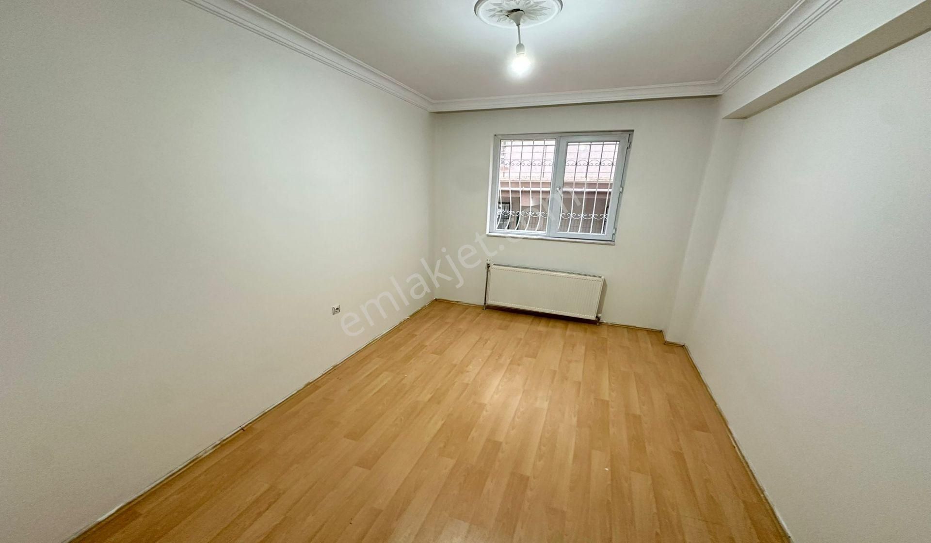 Yayla Cuma Pazarı Yakını 3+1 Giriş Kat Konumunda Asansörlü Genç Bina - Görsel 10