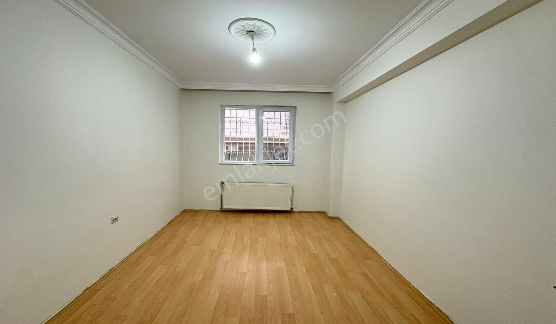 Yayla Cuma Pazarı Yakını 3+1 Giriş Kat Konumunda Asansörlü Genç Bina - Görsel 14