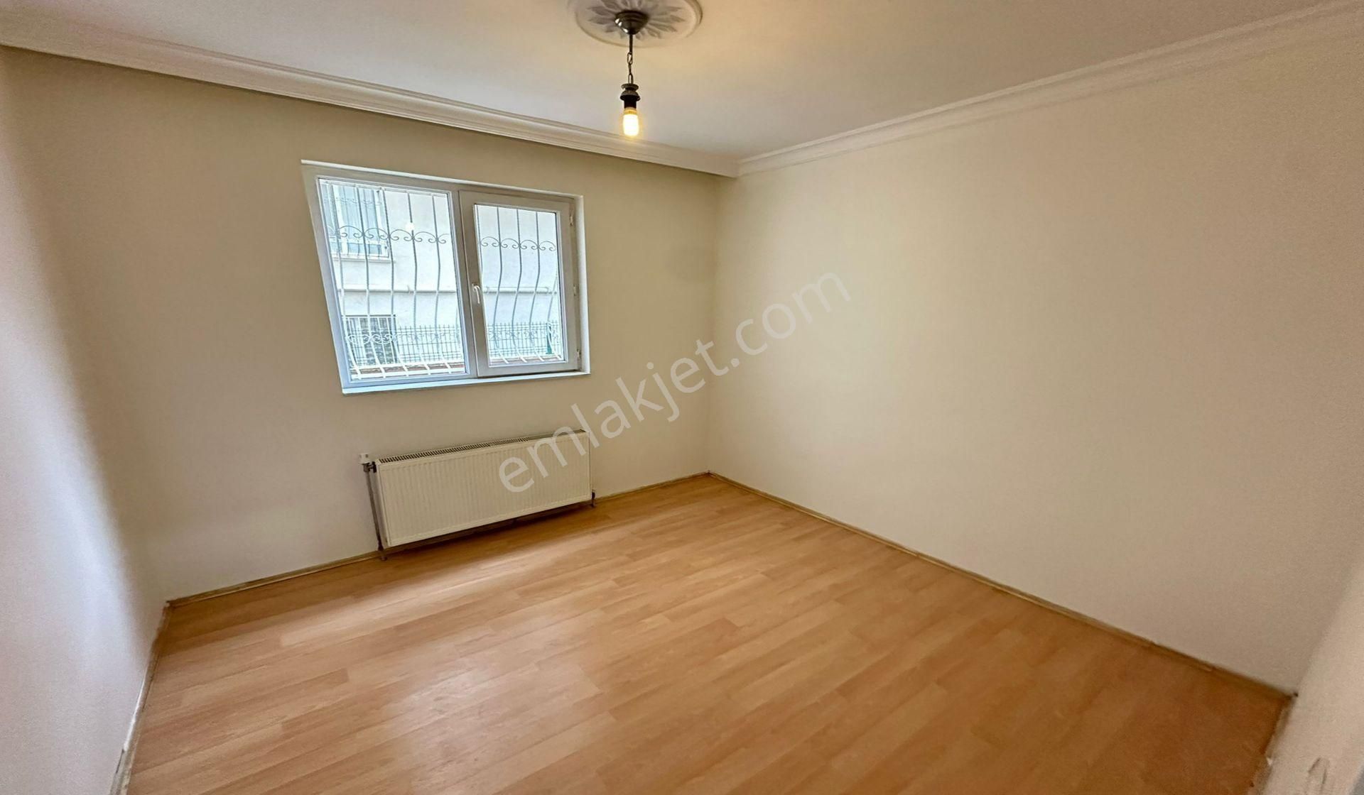 Yayla Cuma Pazarı Yakını 3+1 Giriş Kat Konumunda Asansörlü Genç Bina - Görsel 21