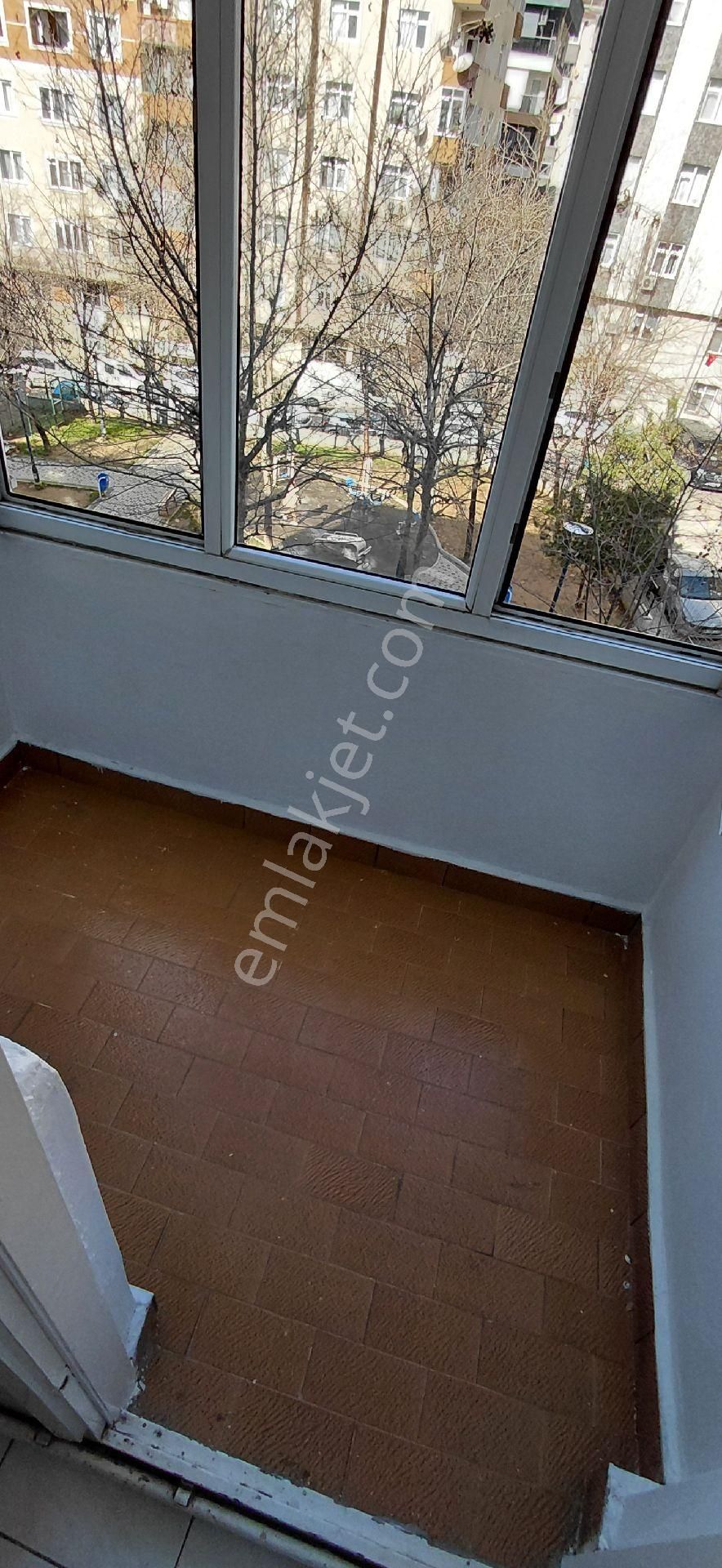 S.evler Merkezde Metrobüse 7dk.3+1 130m2 Full Yapılı Lüx Arakat 3.kat Fırsat Saire - Görsel 3