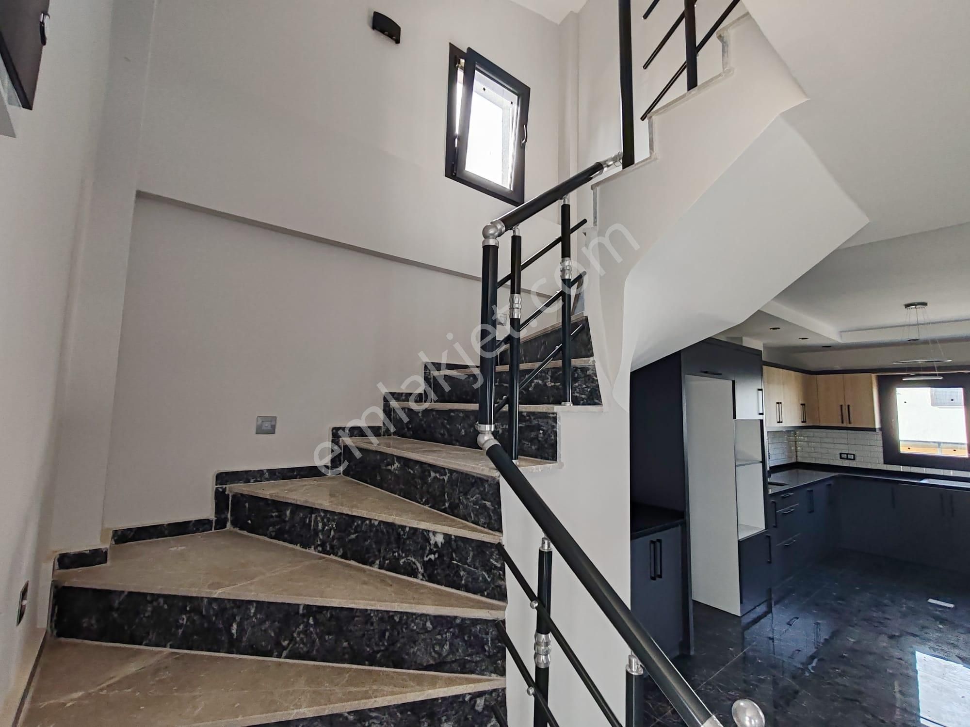 Didim'de 4+1 Müstakil Villa (altı Da Daire 1+1) Denize 450m Mesafede - Görsel 10