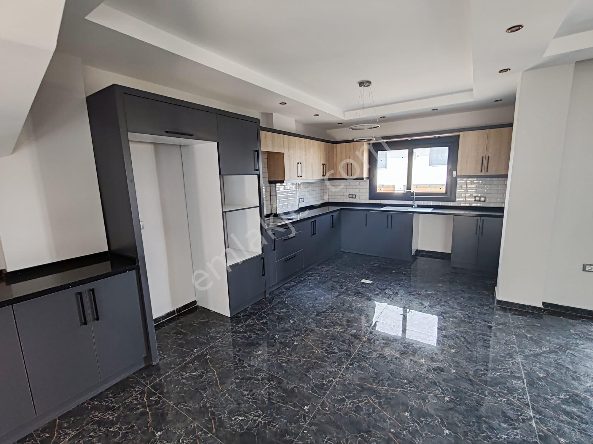 Didim'de 4+1 Müstakil Villa (altı Da Daire 1+1) Denize 450m Mesafede - Görsel 7