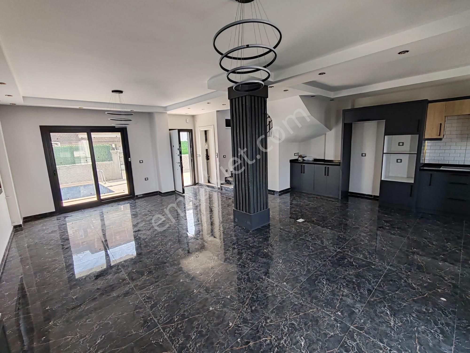 Didim'de 4+1 Müstakil Villa (altı Da Daire 1+1) Denize 450m Mesafede - Görsel 6