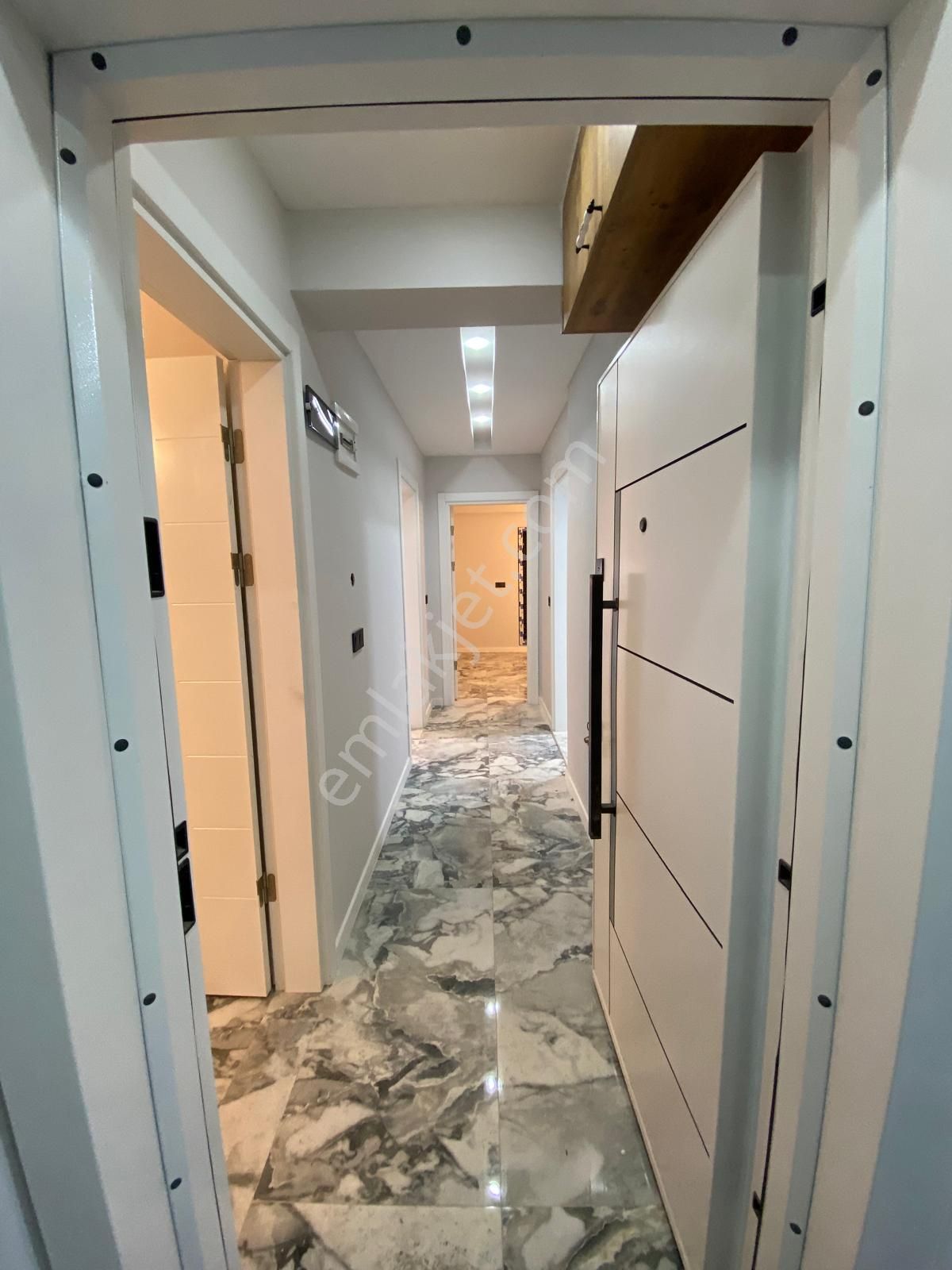 Bergama Gaziosmanpaşa Mahallesi’nde Satılık 2+1 Daire - Görsel 2